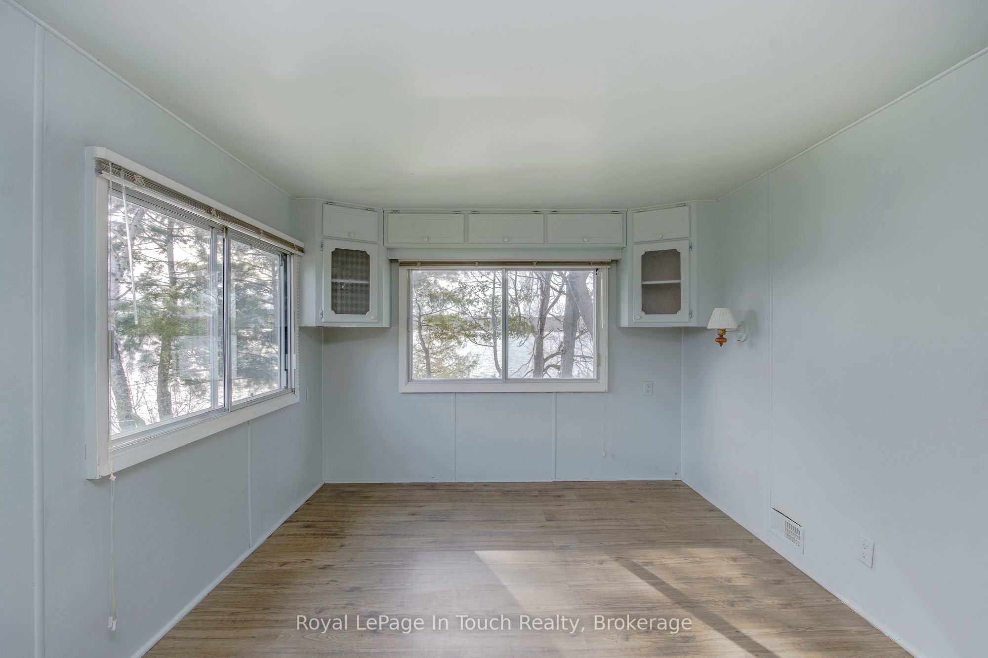 8 Lakeshore Road Property Photo 10