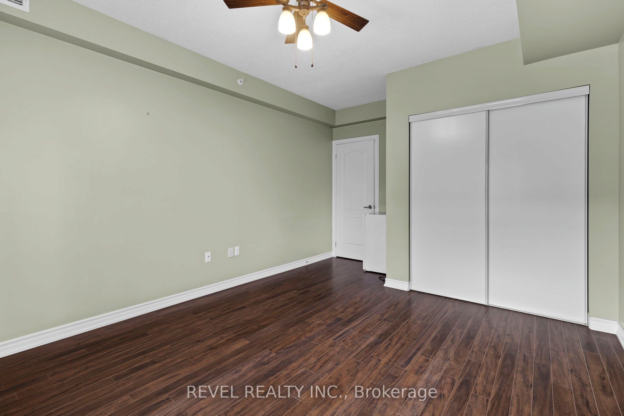 39 Ferndale Drive S 106 Property Photo 19