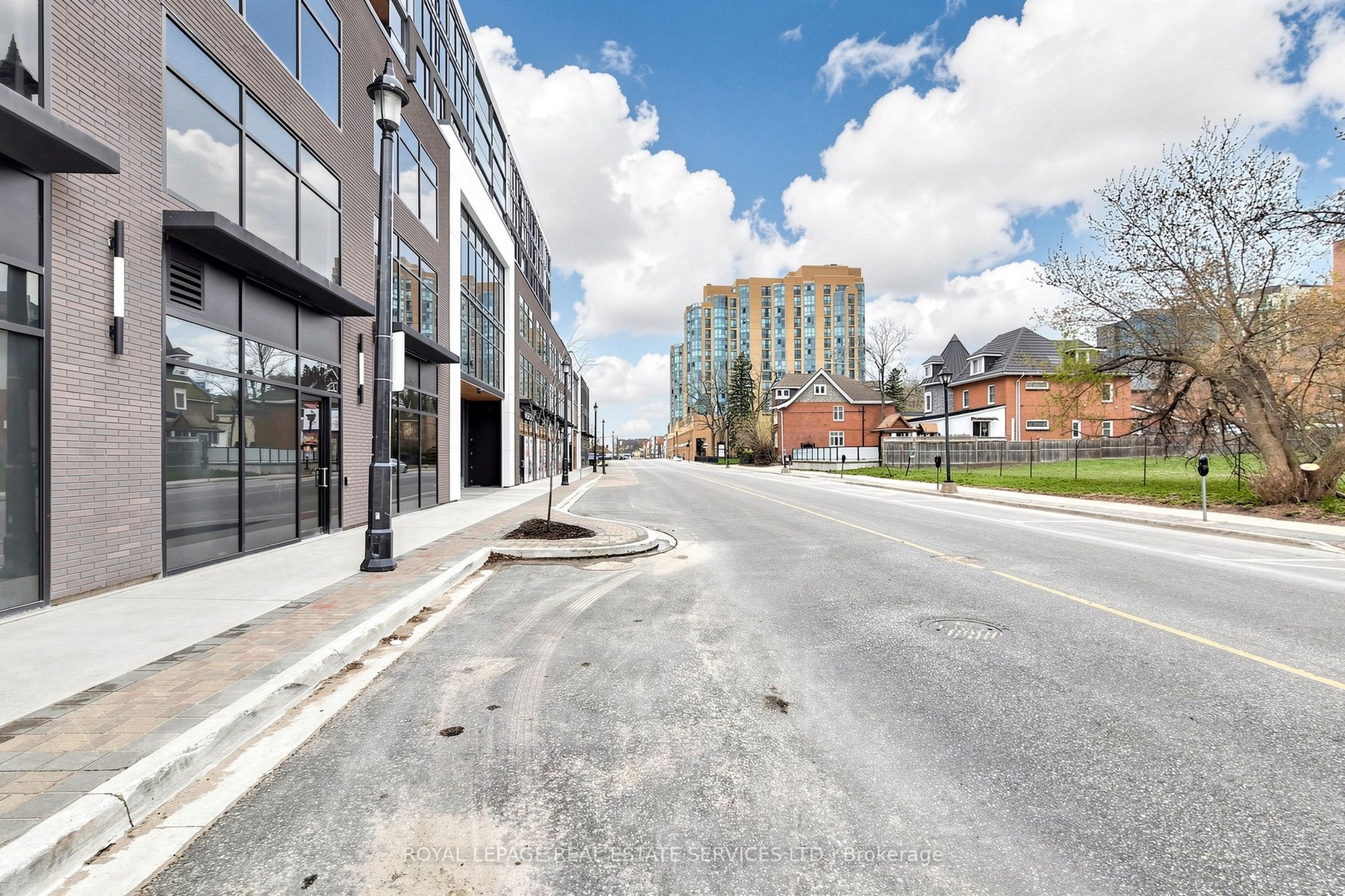185 Dunlop Street E C3 Property Photo 4