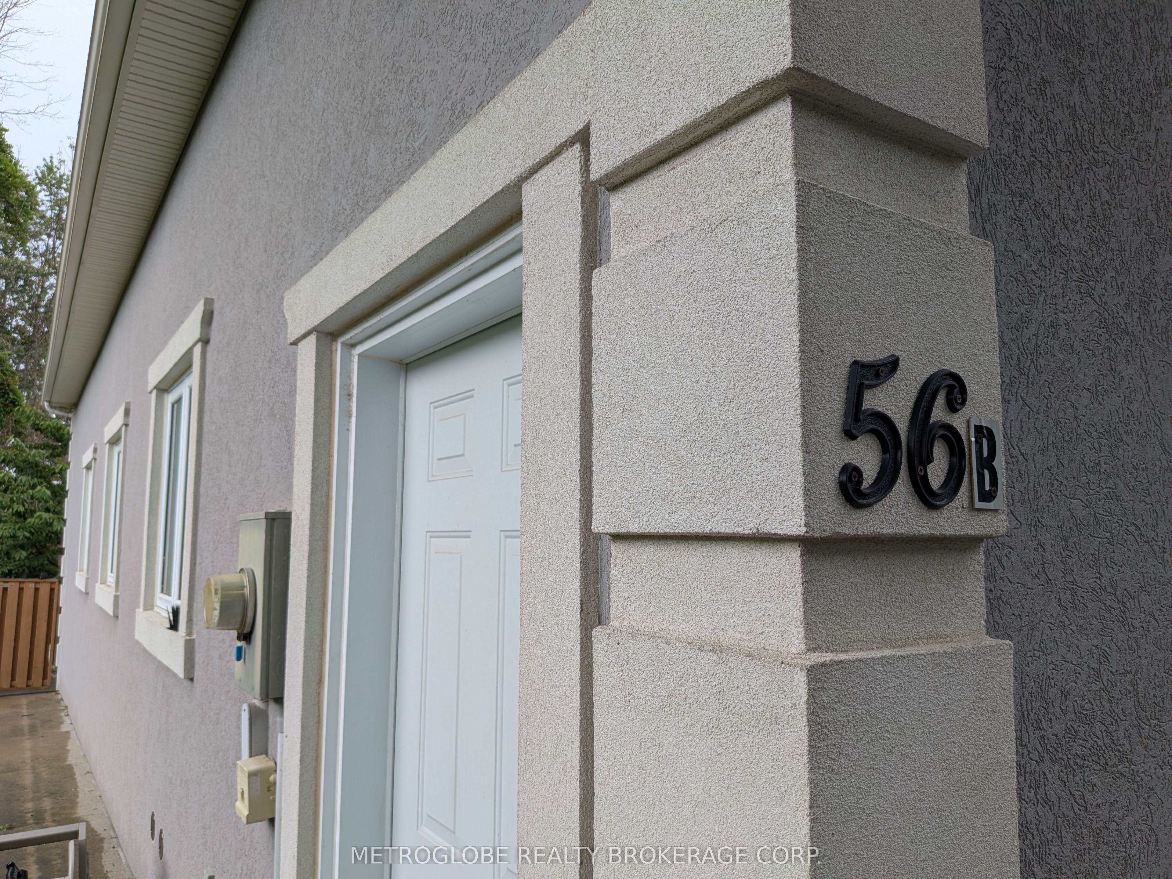 56 Idlewood Drive S Property Photo 4