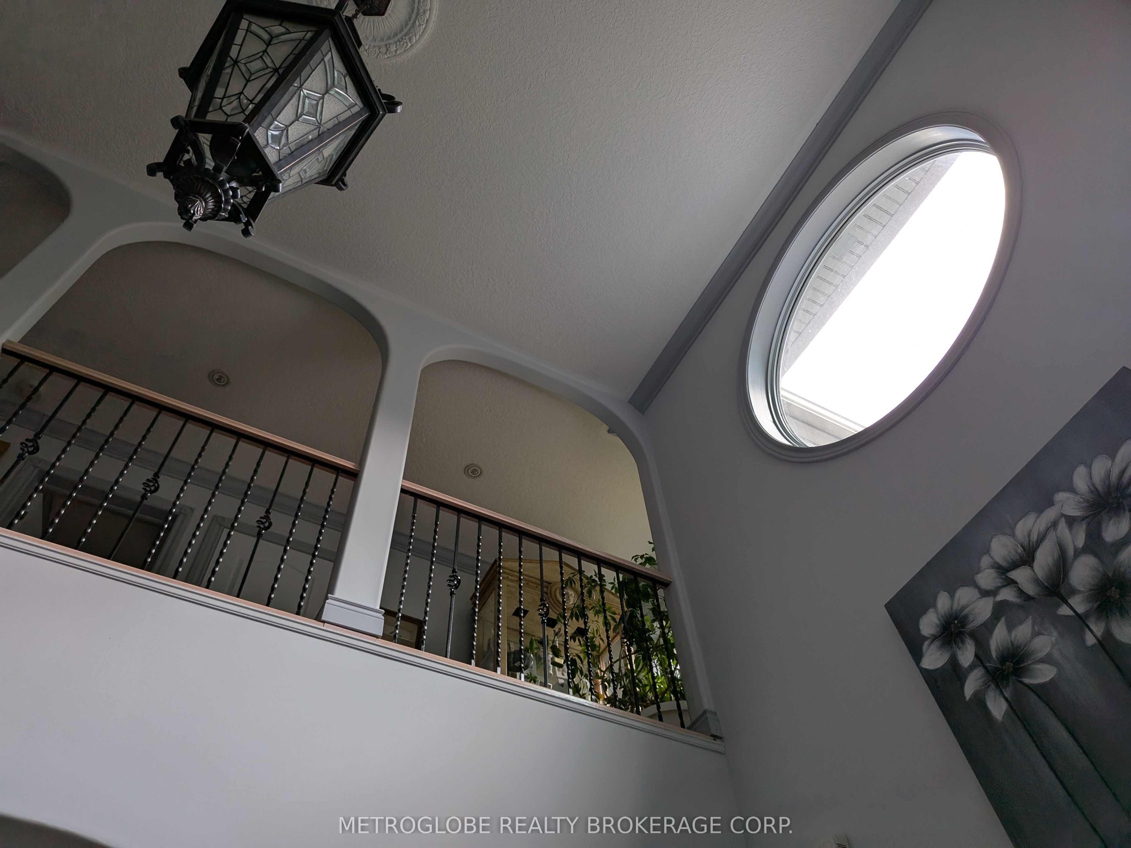 56 Idlewood Drive S Property Photo 8