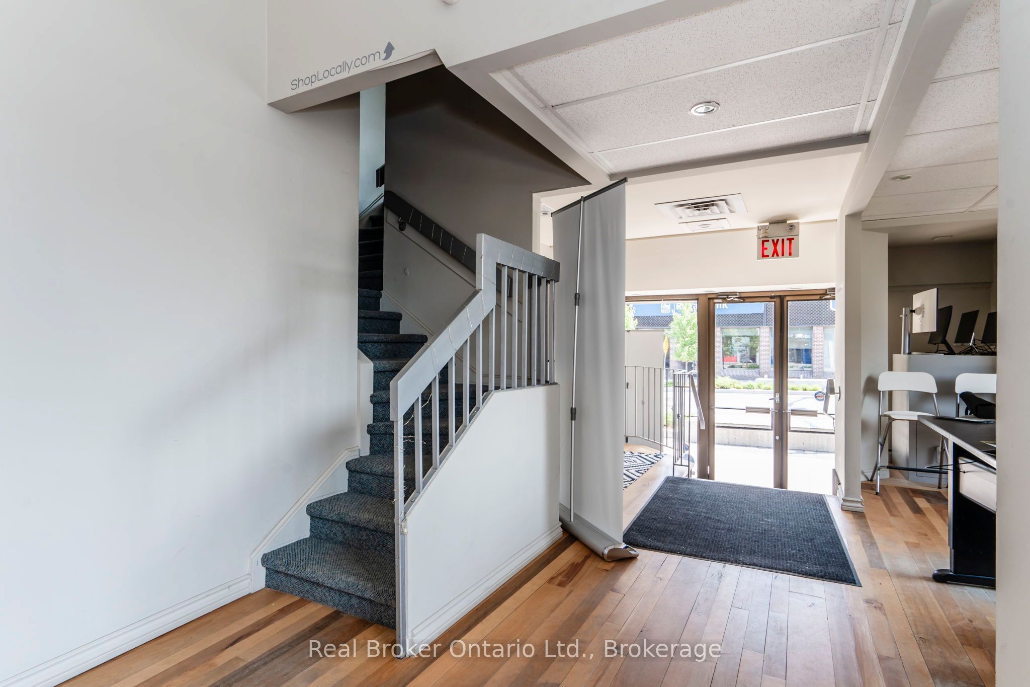 270 King Street Property Photo 5