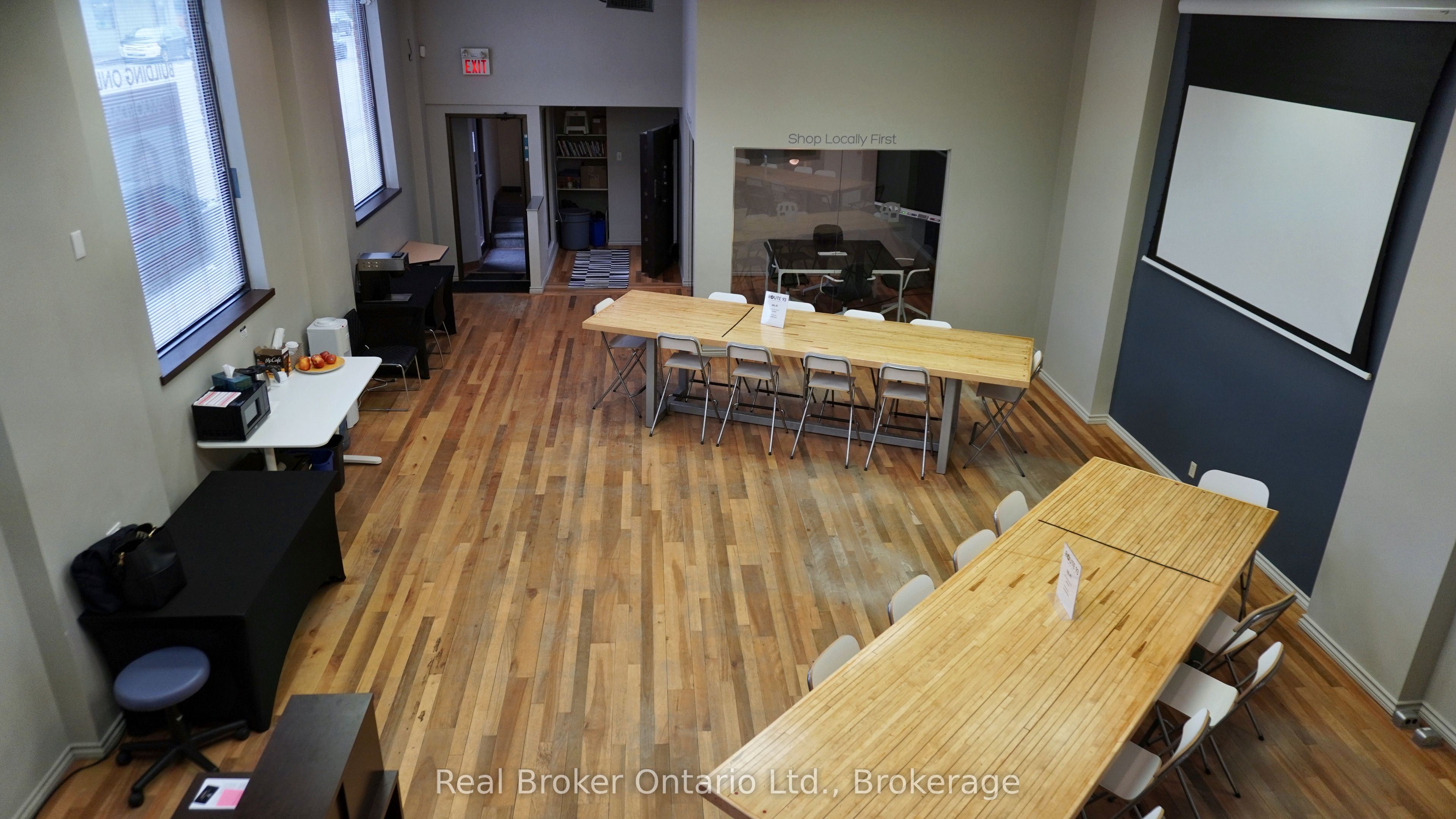 270 King Street Property Photo 10