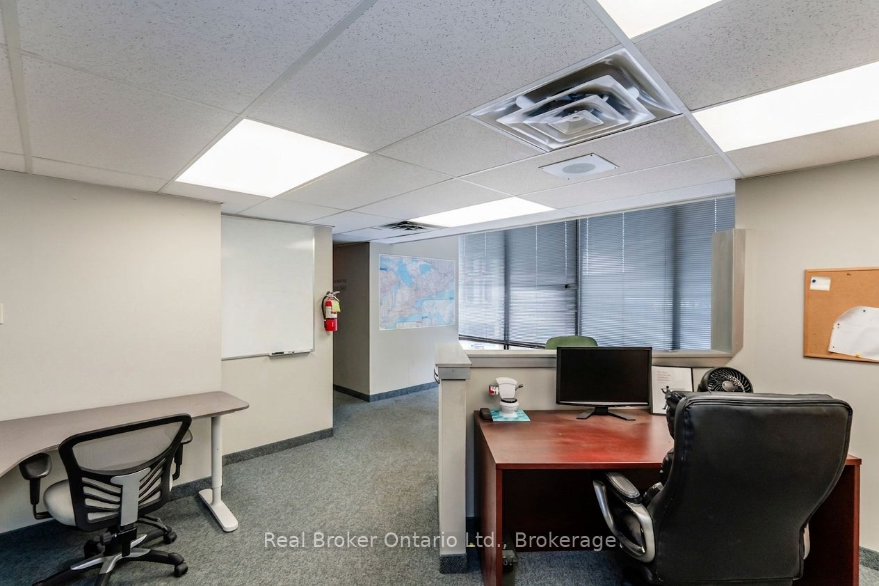 270 King Street Property Photo 14