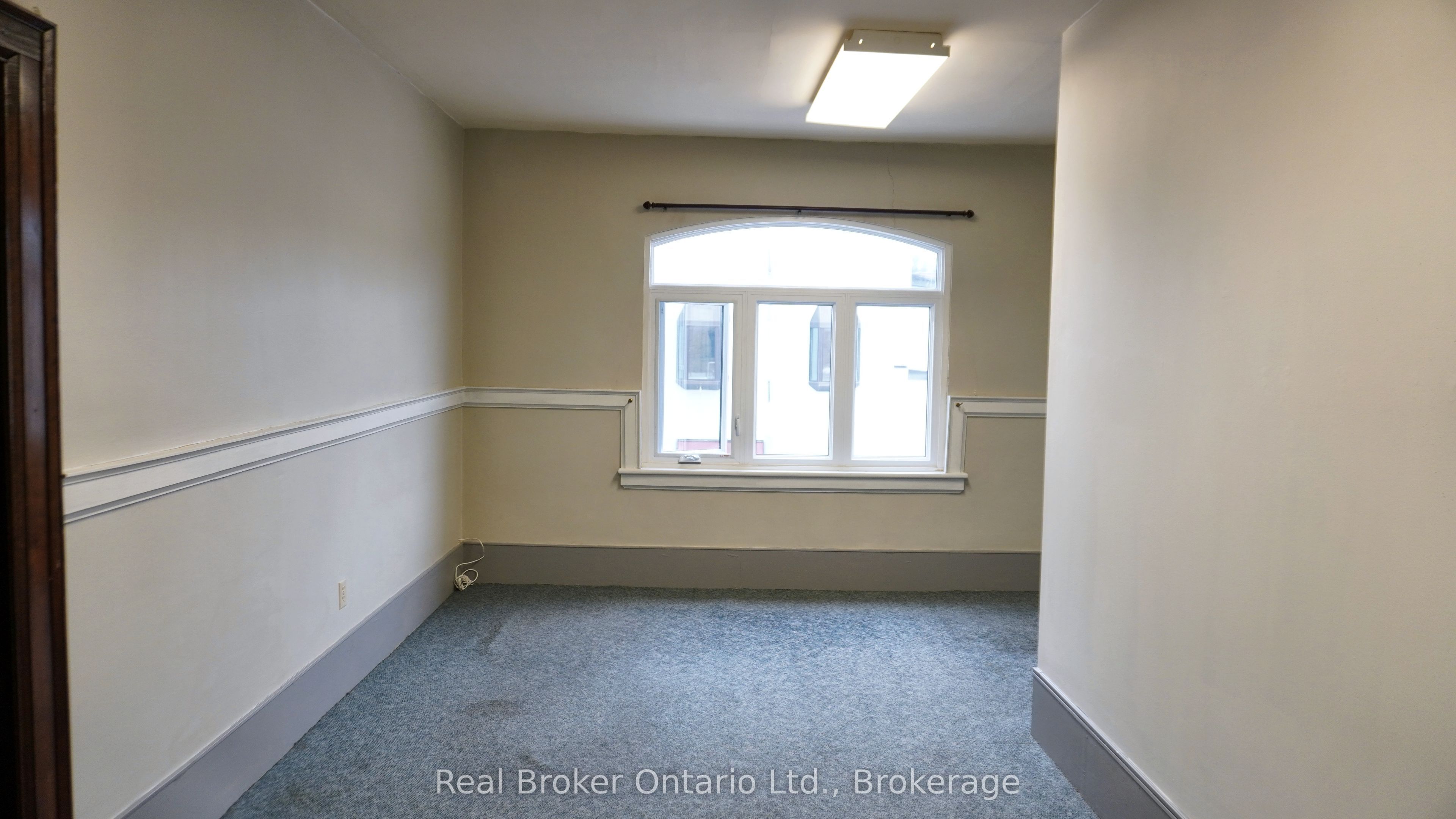 270 King Street Property Photo 25