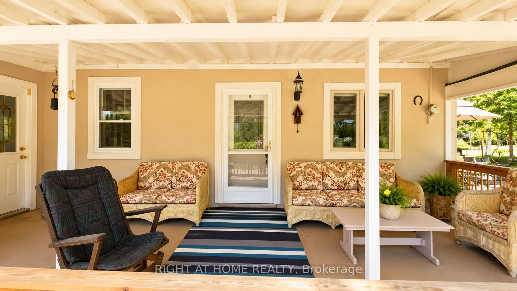 640 Tiny Beaches Road N Property Photo 4