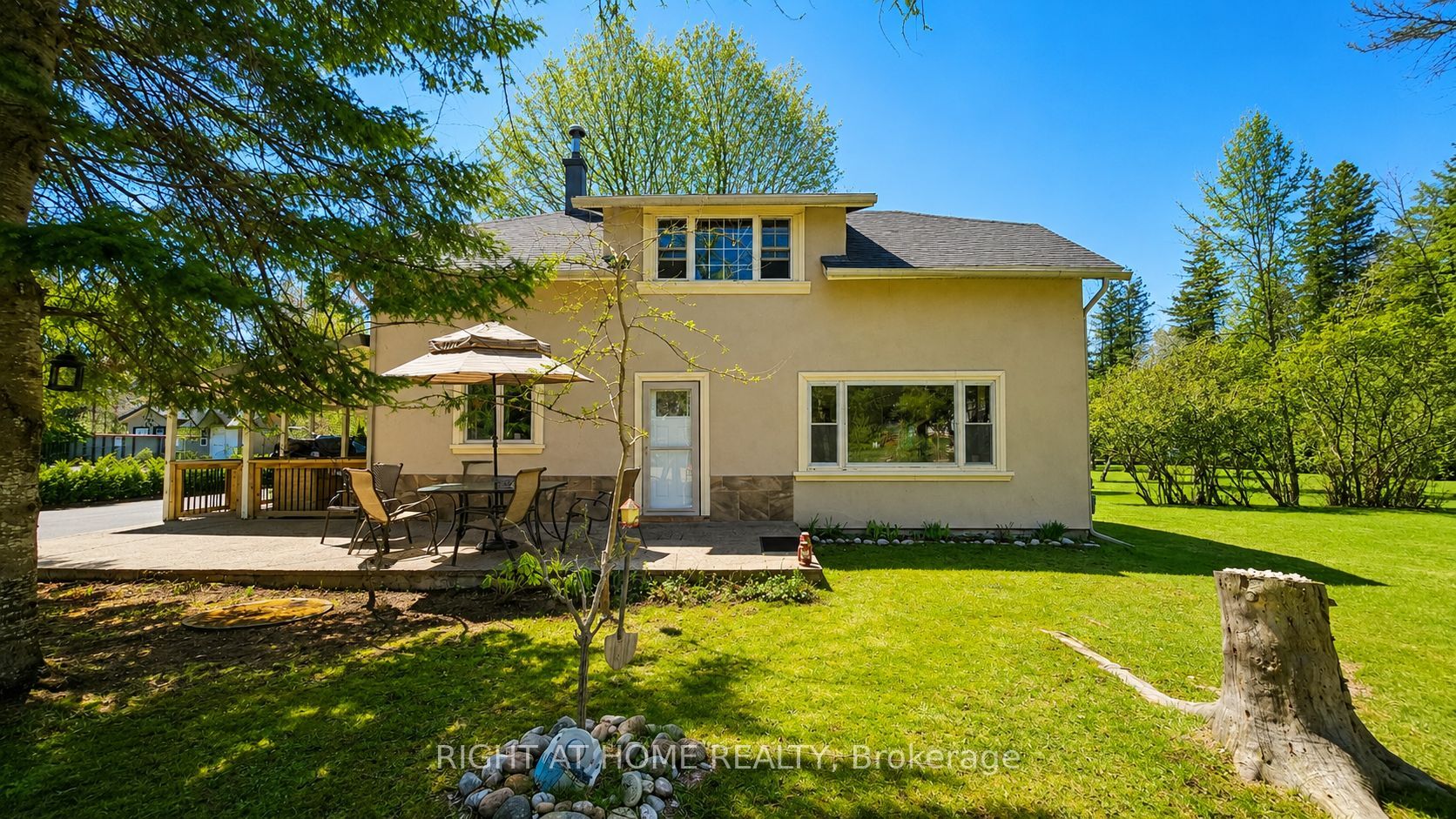 640 Tiny Beaches Road N Property Photo 6