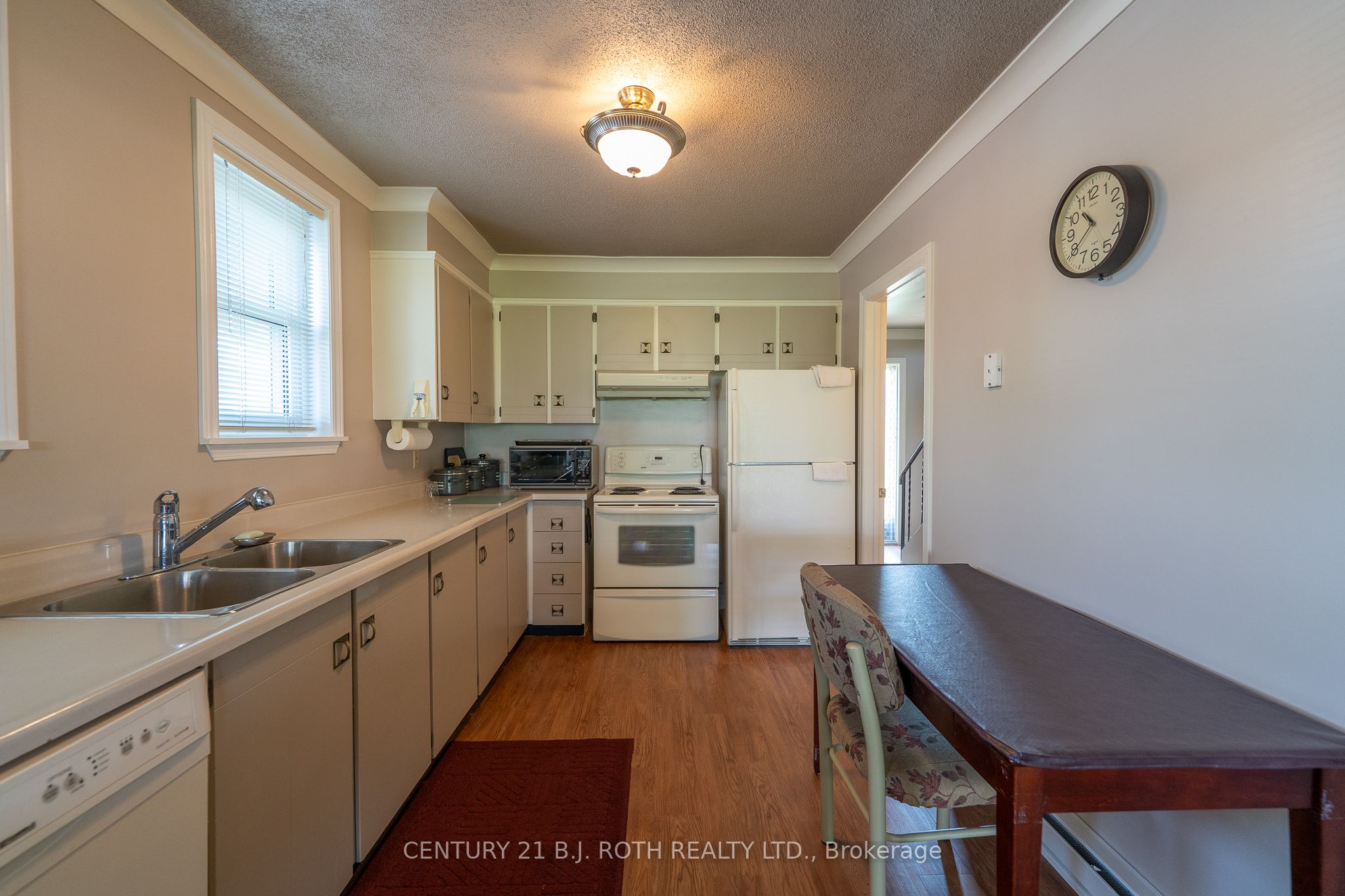 1 Paradise Boulevard 26 Property Photo 4
