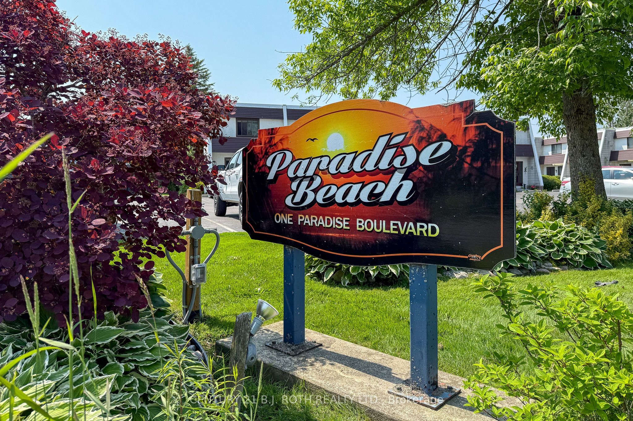 1 Paradise Boulevard 26 Property Photo 27