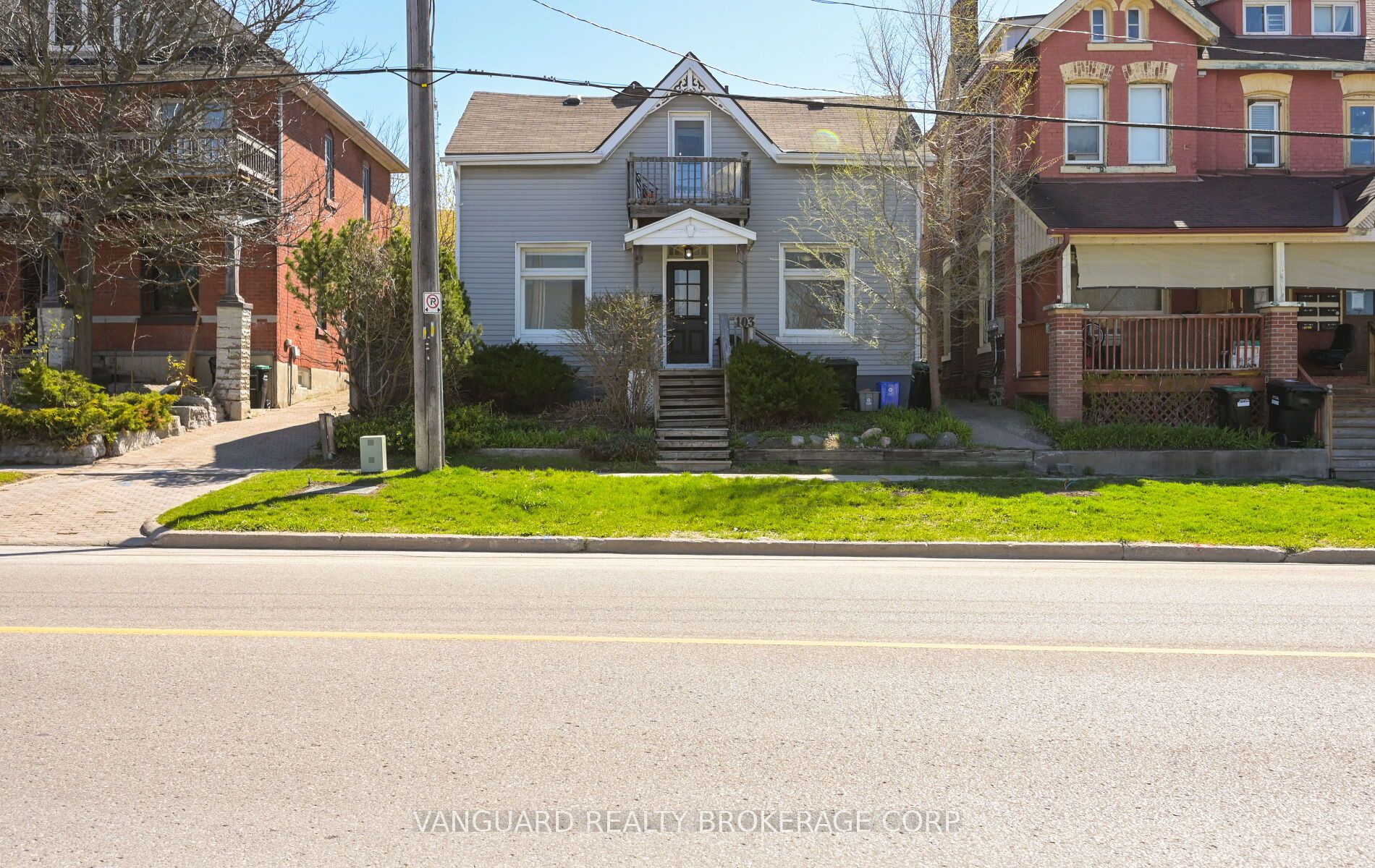 103 Mulcaster Street