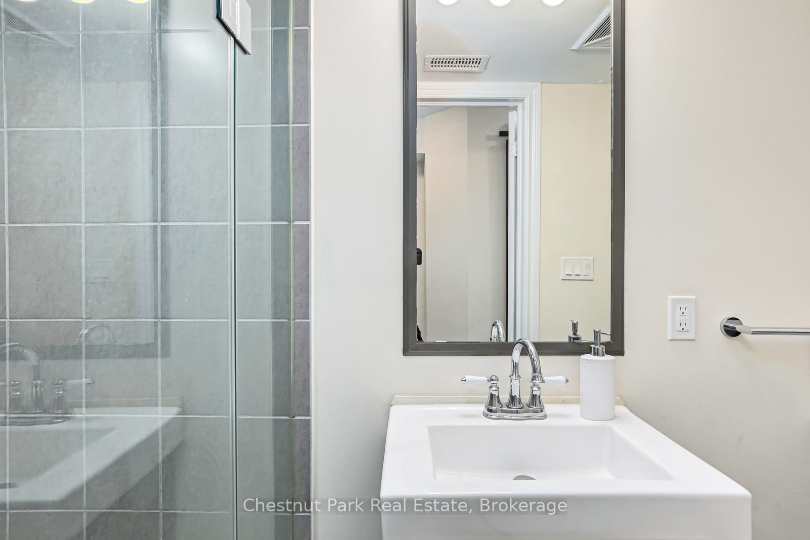 4 Anchorage Crescent 105 Property Photo 10