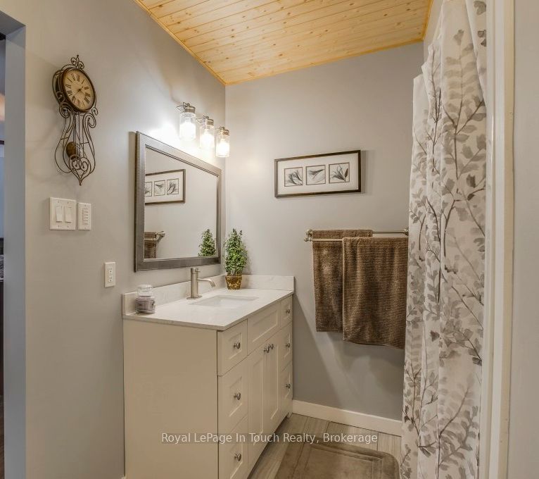 36 Meadows Avenue Property Photo 11