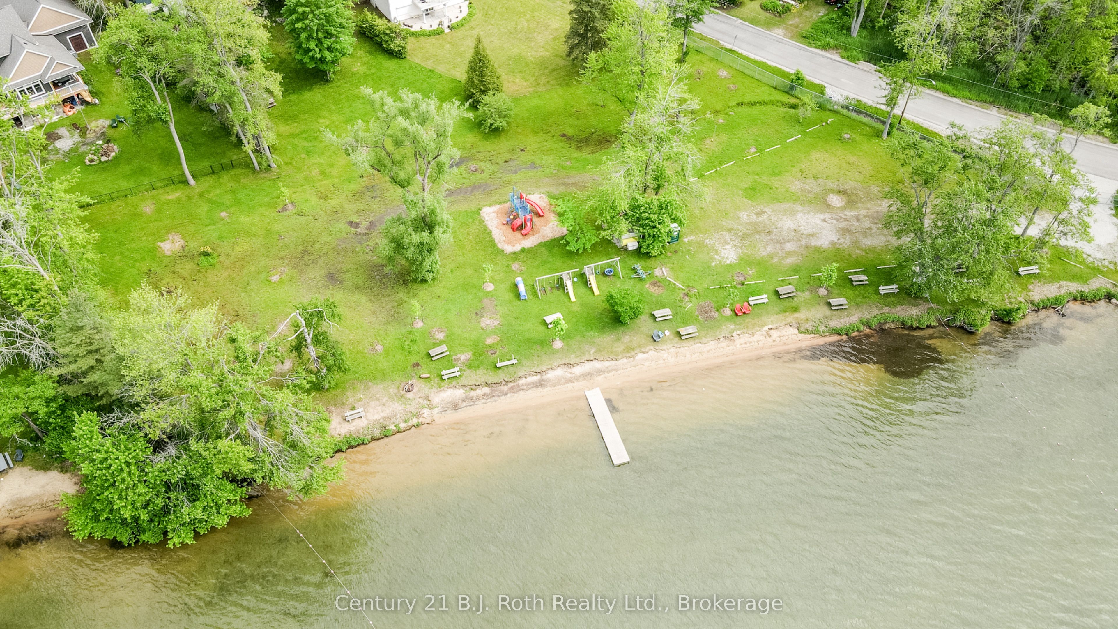 3276 Turnbull Drive Property Photo 2