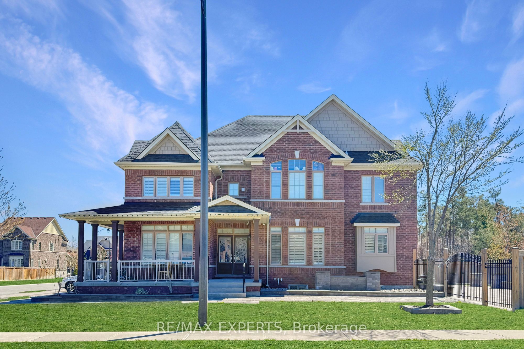 22 Travers Gate Property Photo 1