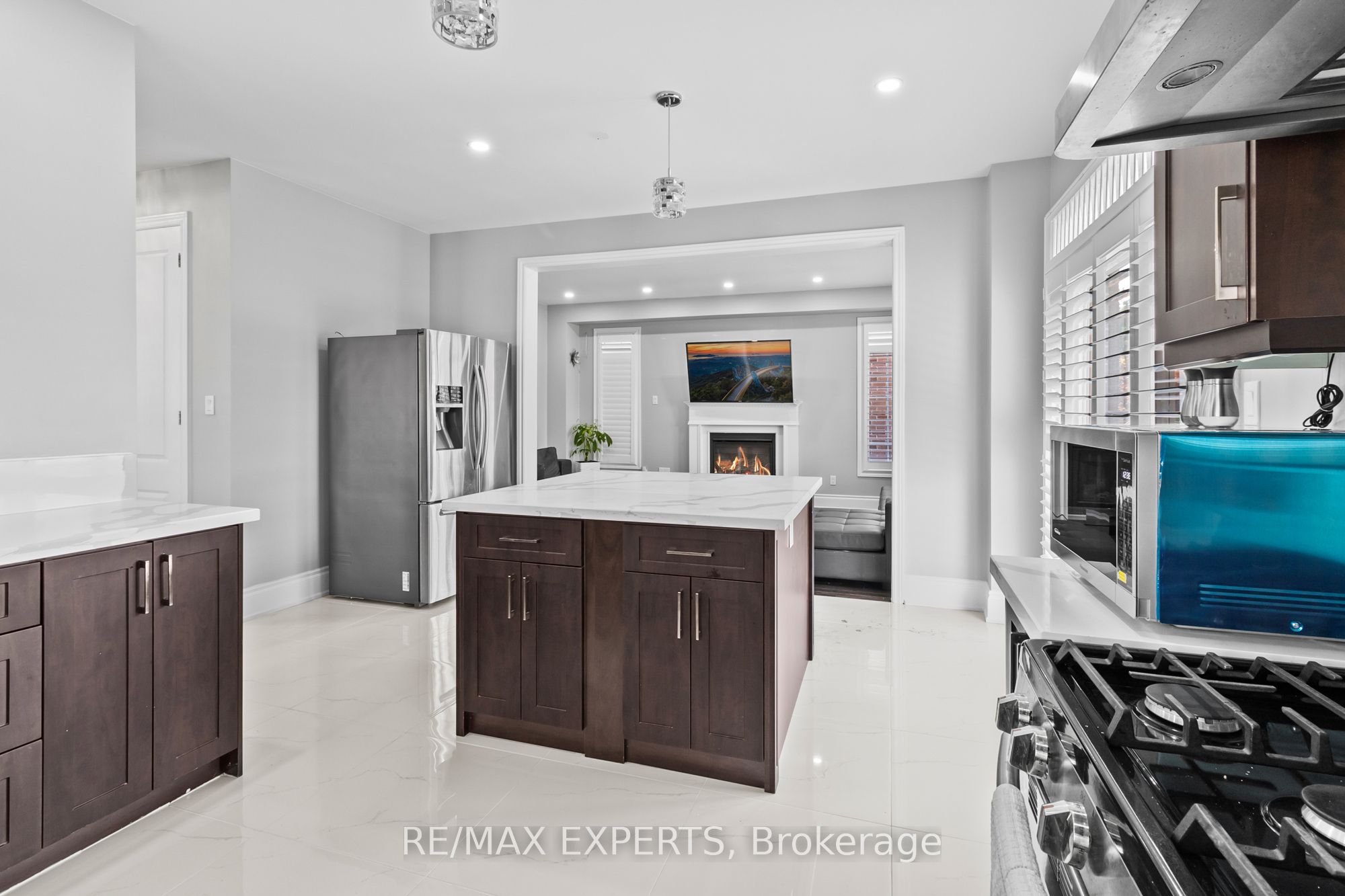 22 Travers Gate Property Photo 8