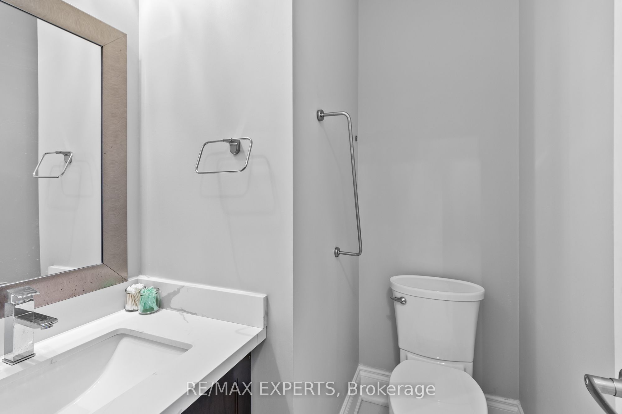 22 Travers Gate Property Photo 12