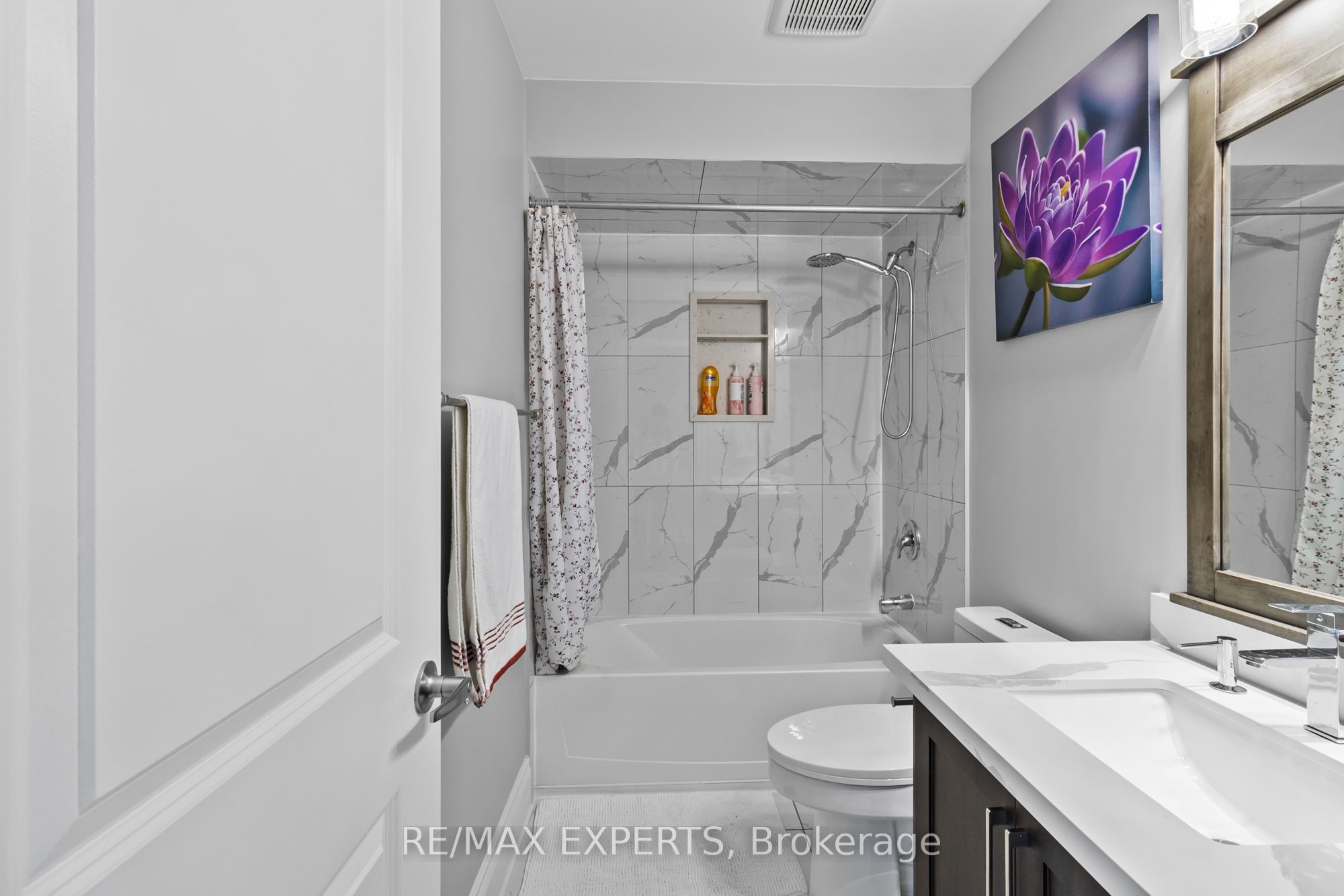 22 Travers Gate Property Photo 18