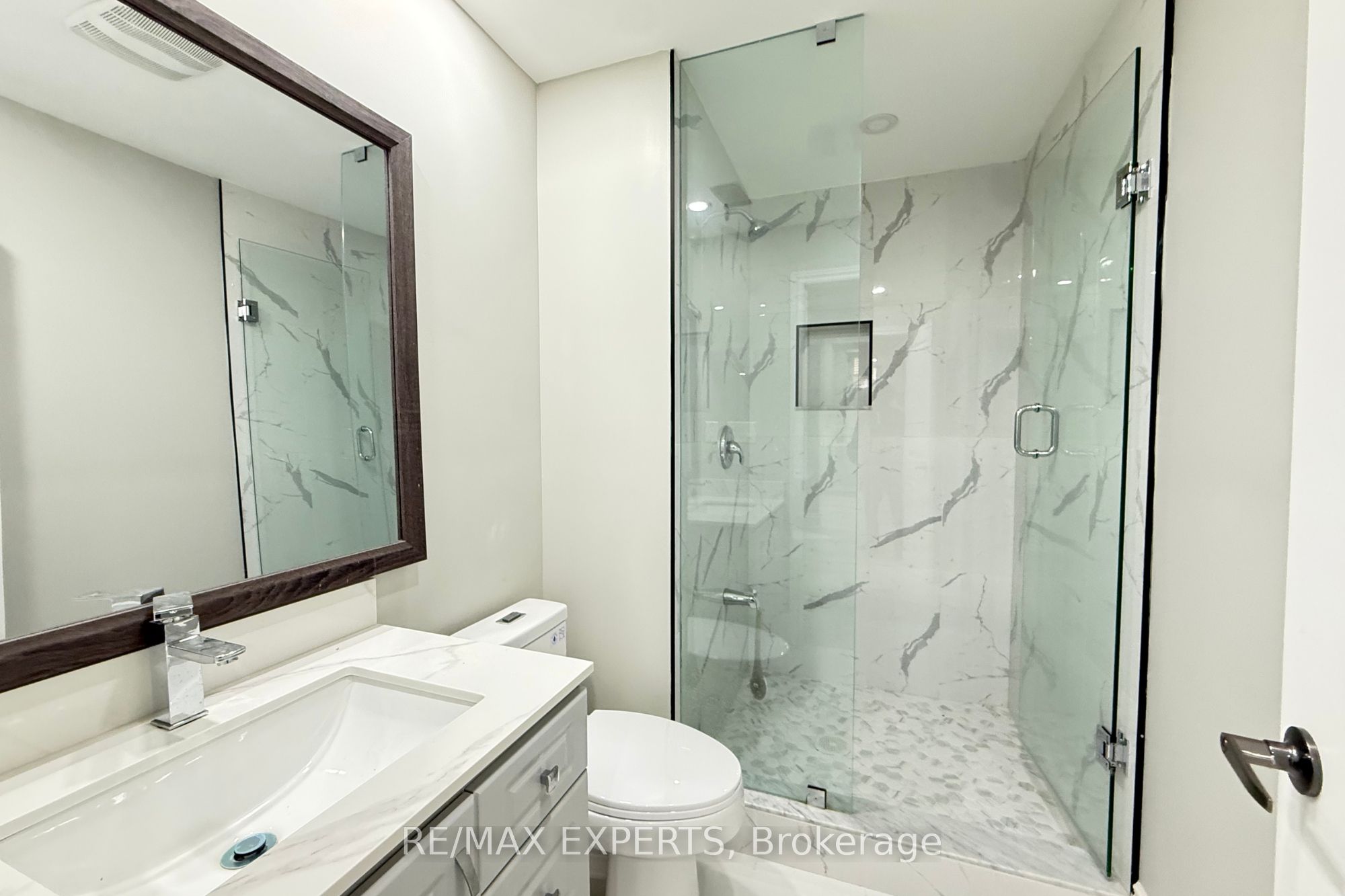 22 Travers Gate Property Photo 32