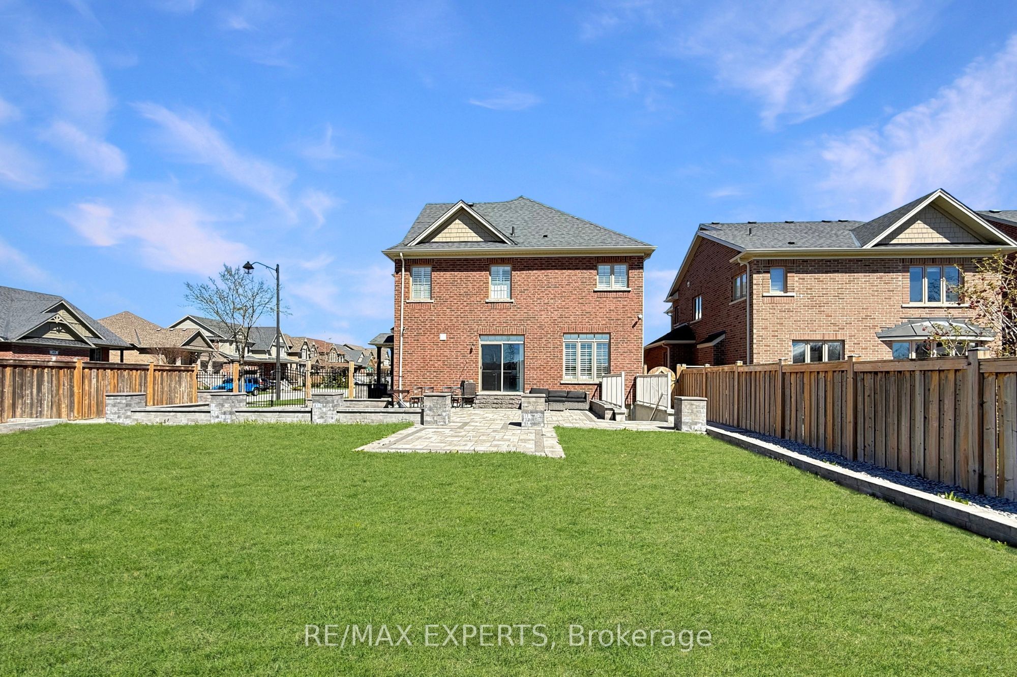 22 Travers Gate Property Photo 35