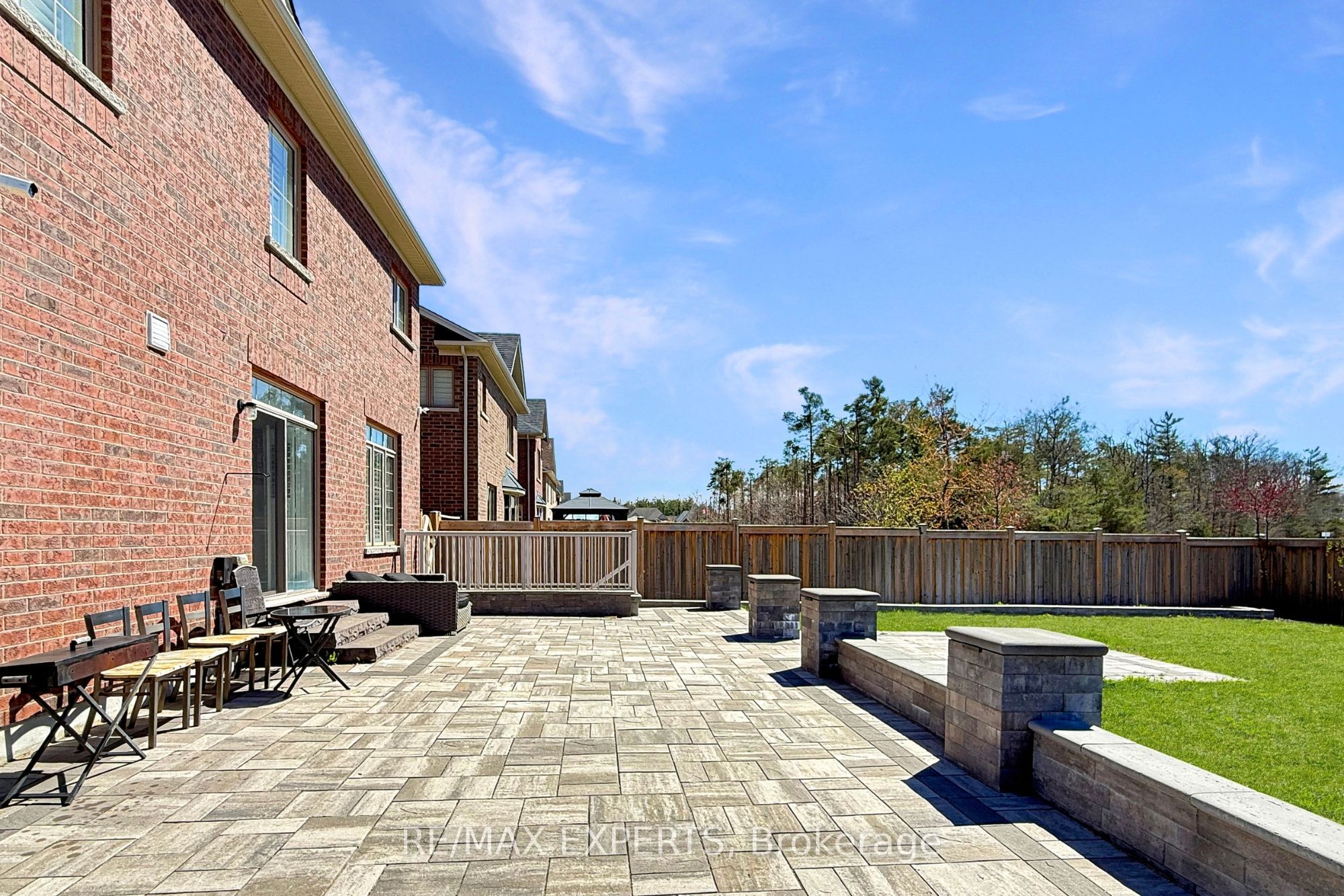 22 Travers Gate Property Photo 38