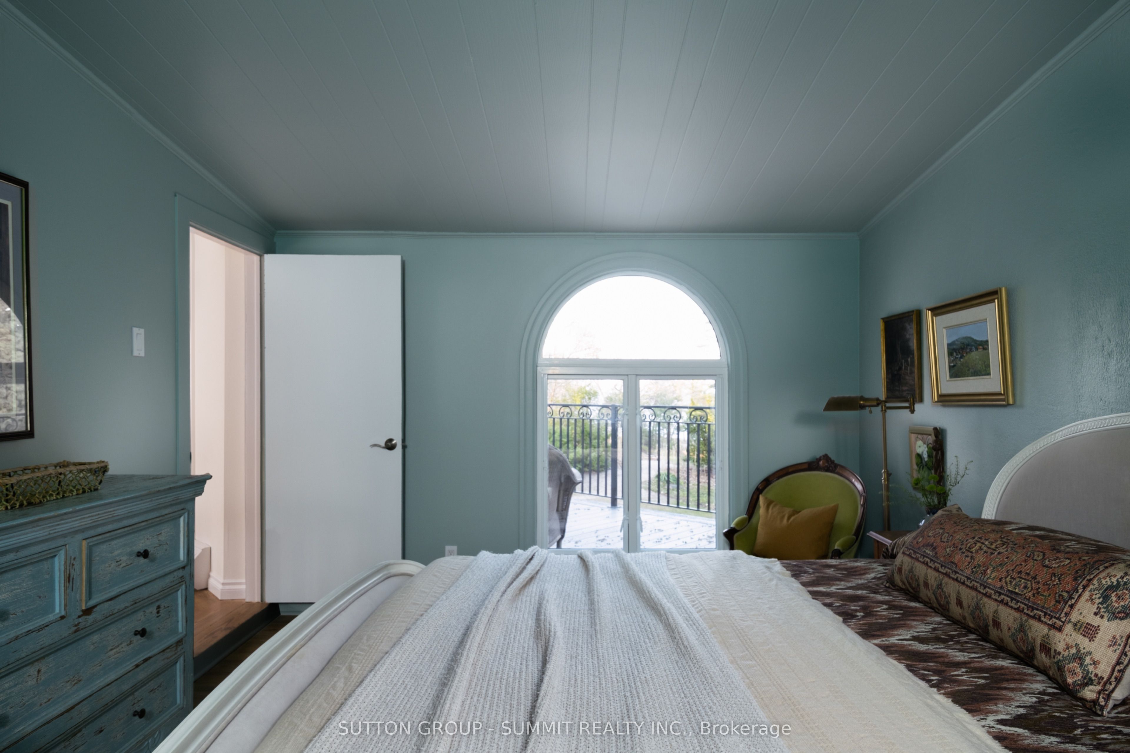 1198 Tiny Beaches Road N Property Photo 32