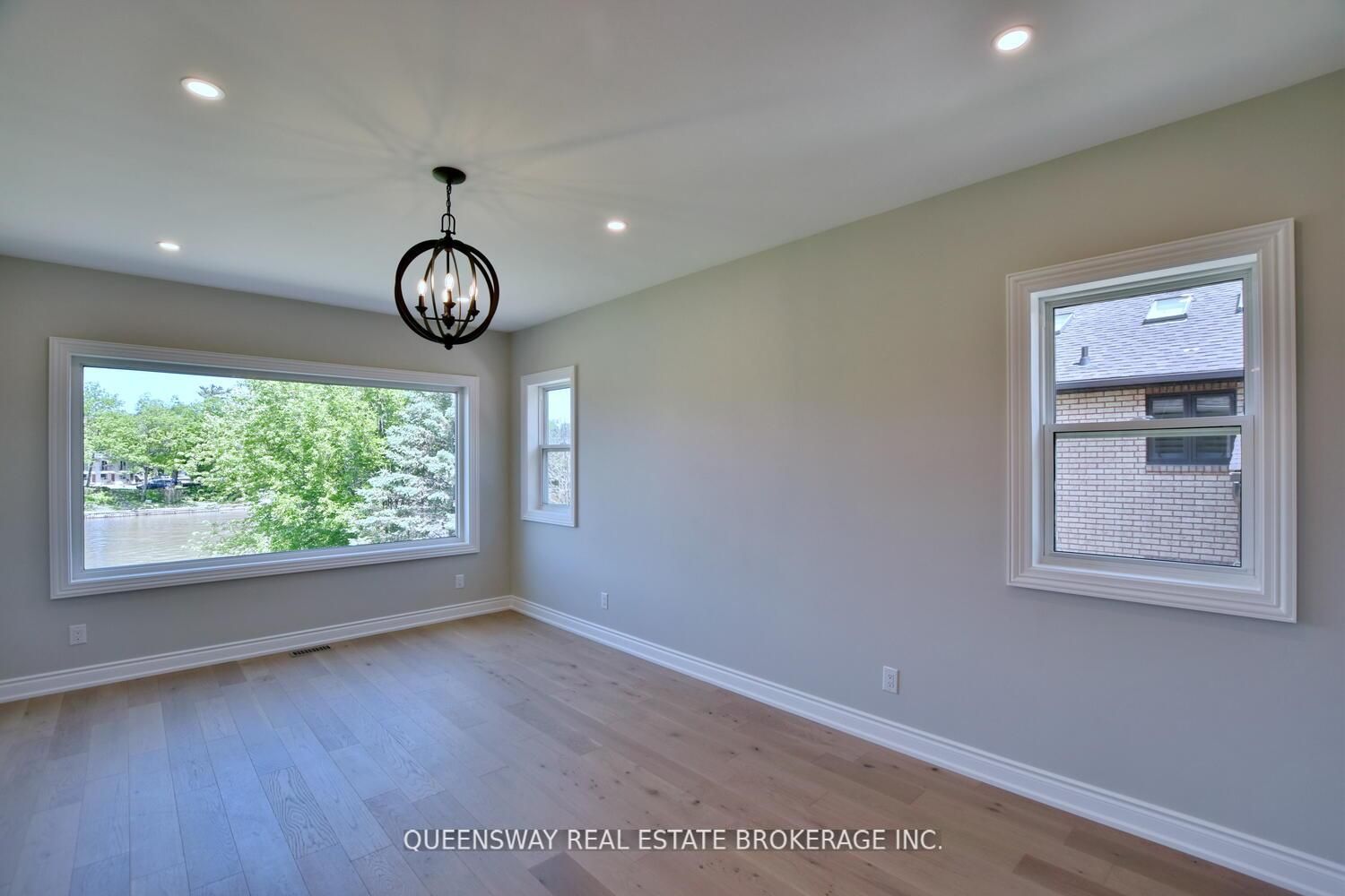 1852 River Road W Property Photo 10