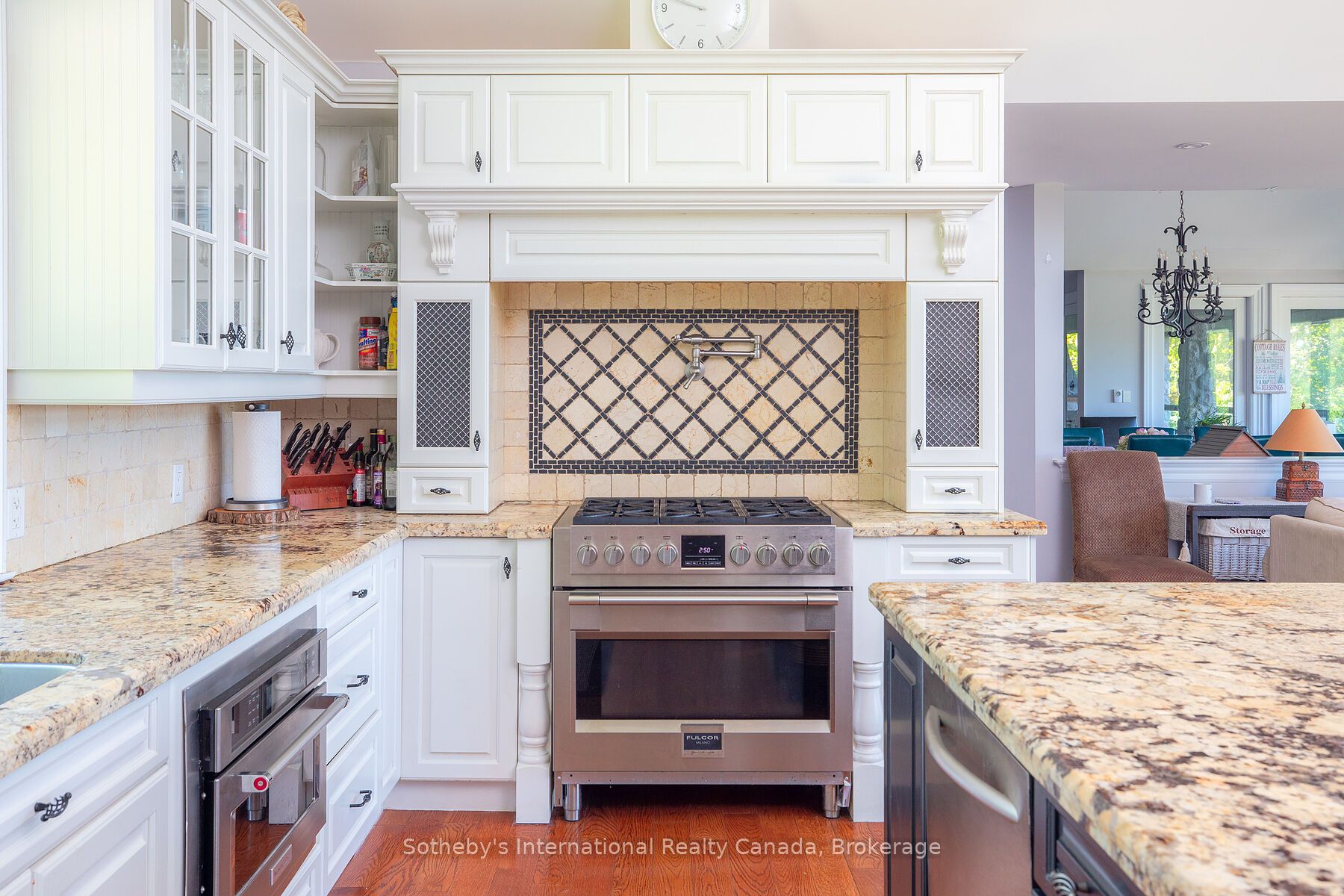 2533 Ridge Road W Property Photo 16