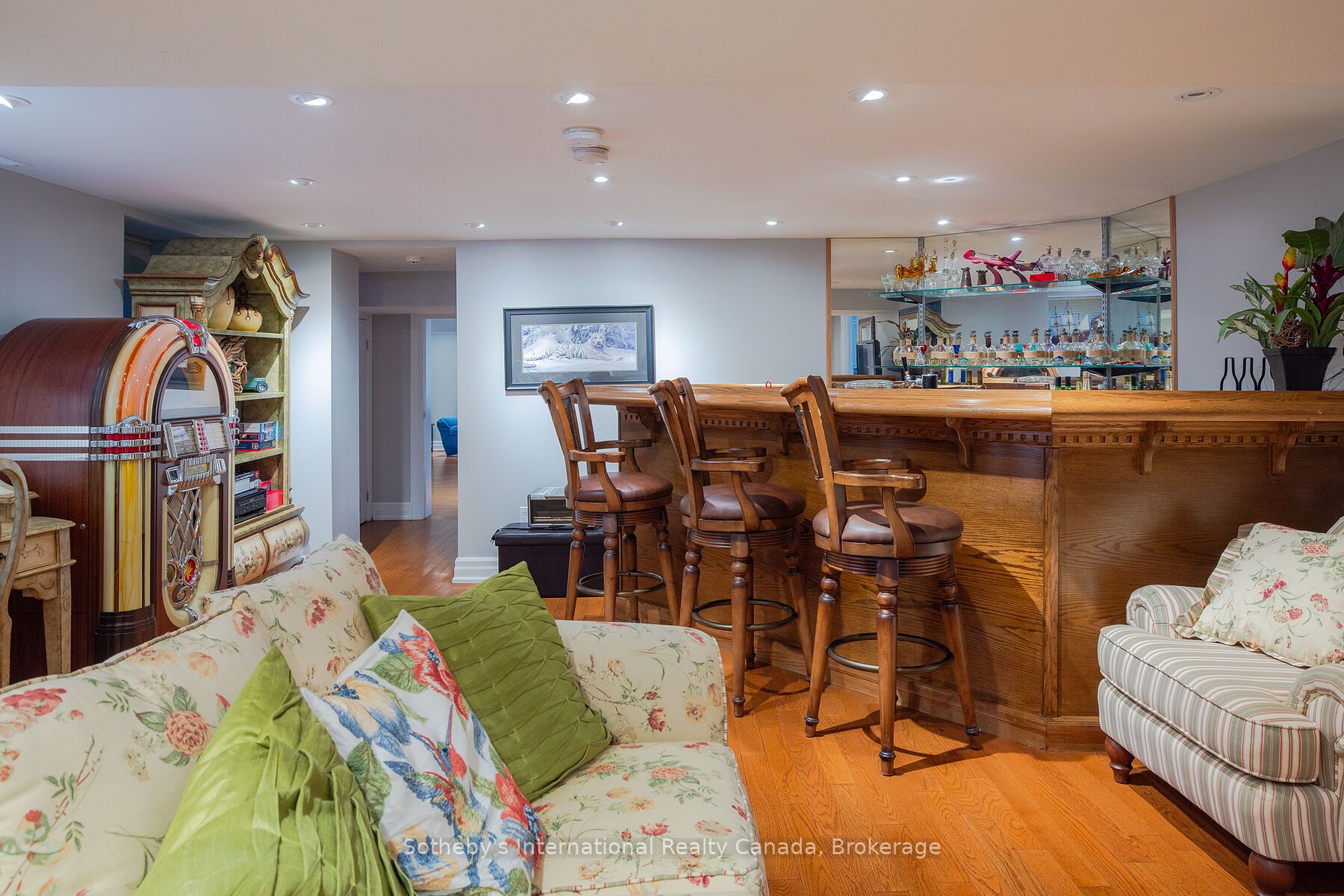2533 Ridge Road W Property Photo 29