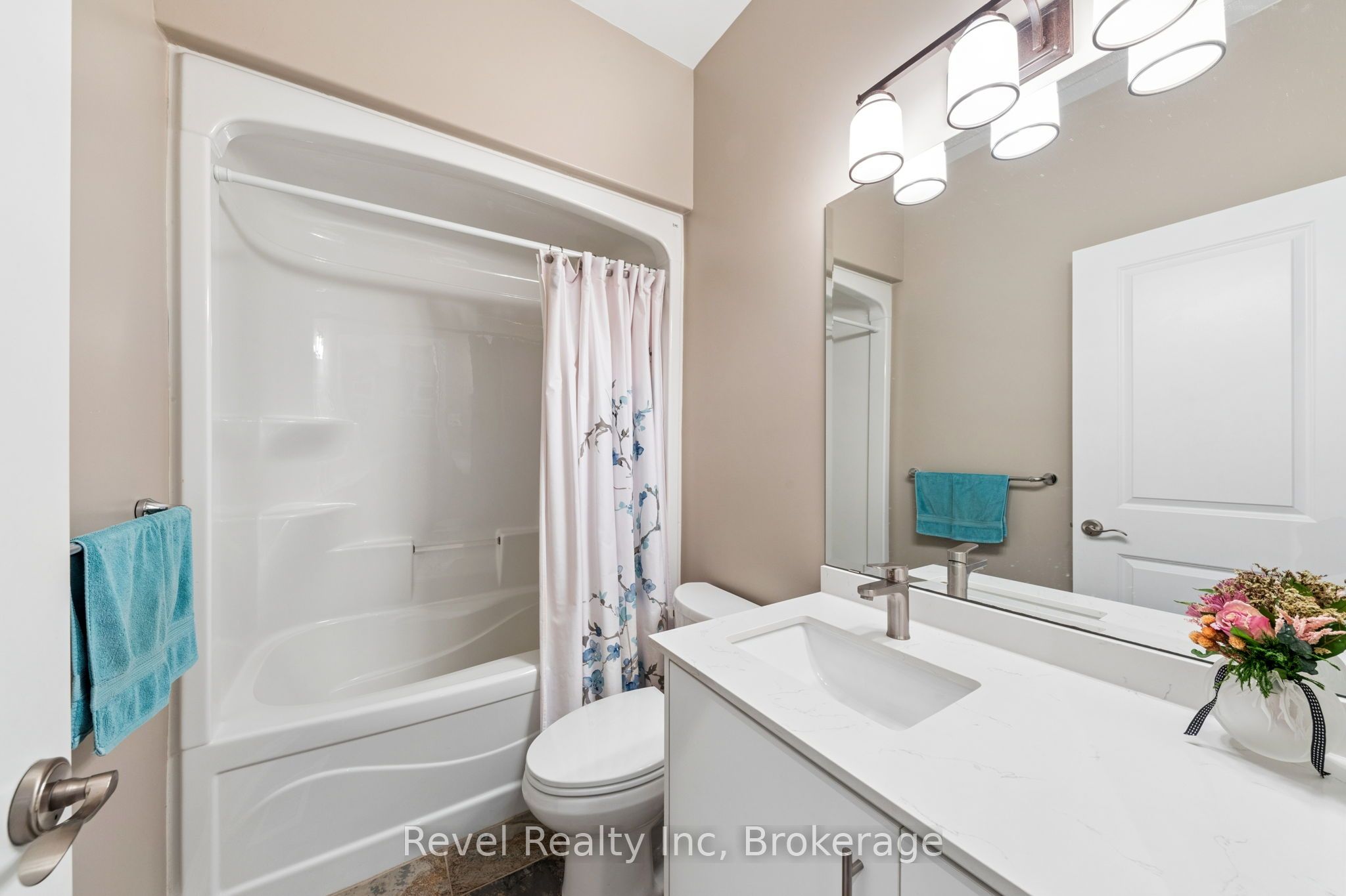 54 Vincent Circle Property Photo 25