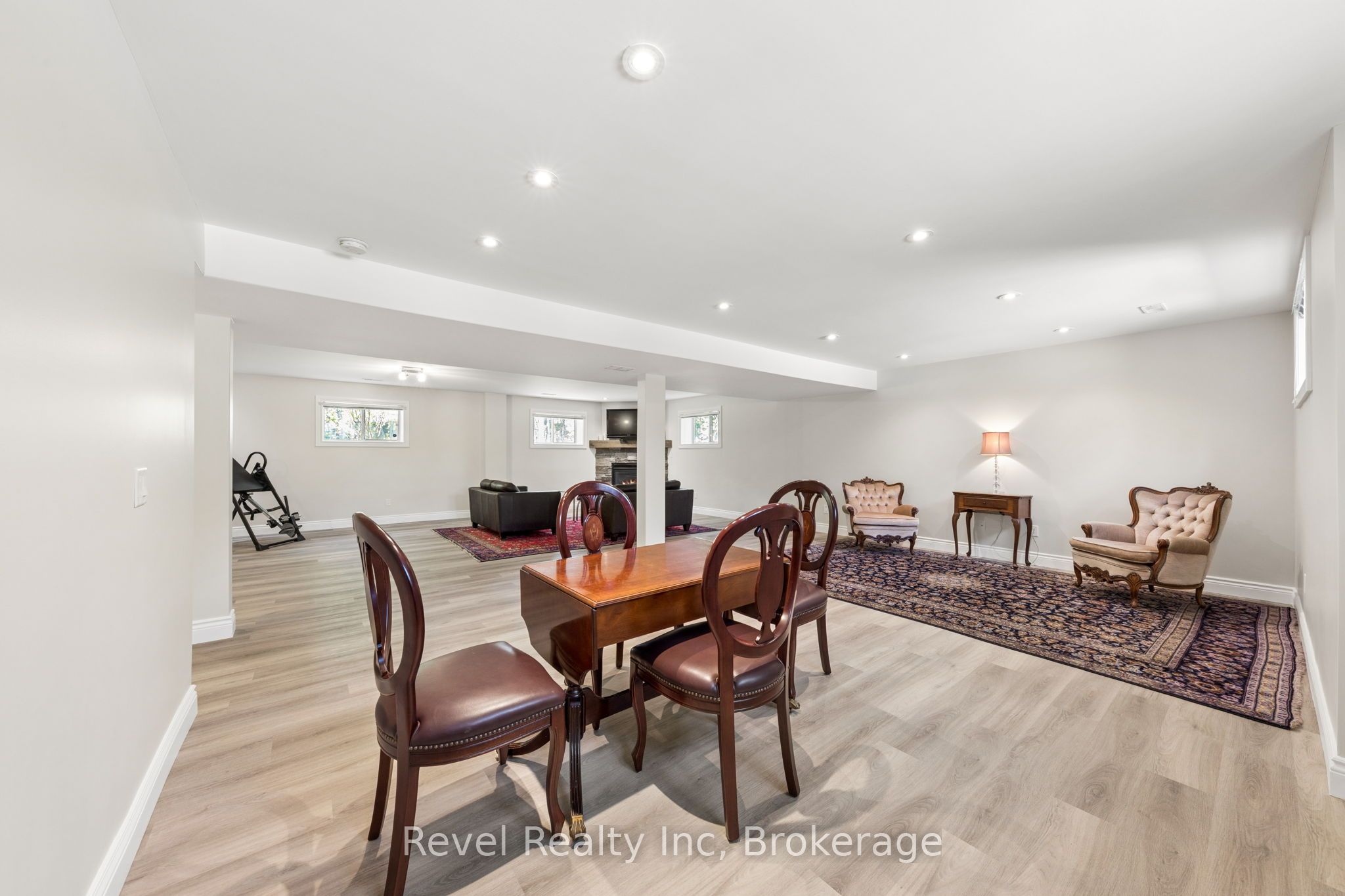 54 Vincent Circle Property Photo 29
