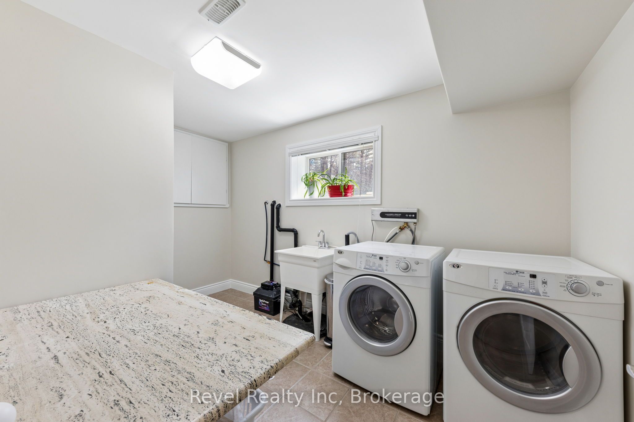 54 Vincent Circle Property Photo 32