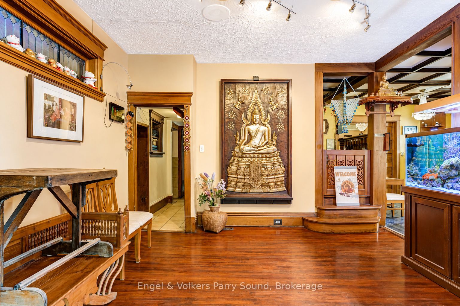 168 Dunlop Street E Property Photo 7