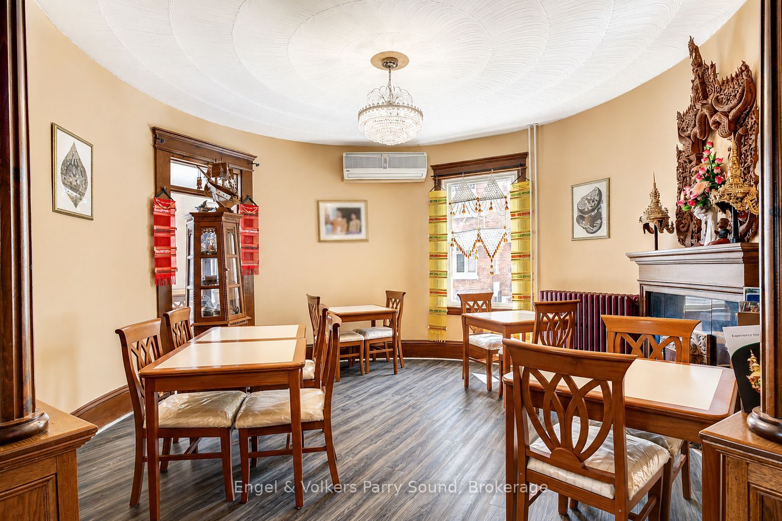 168 Dunlop Street E Property Photo 9