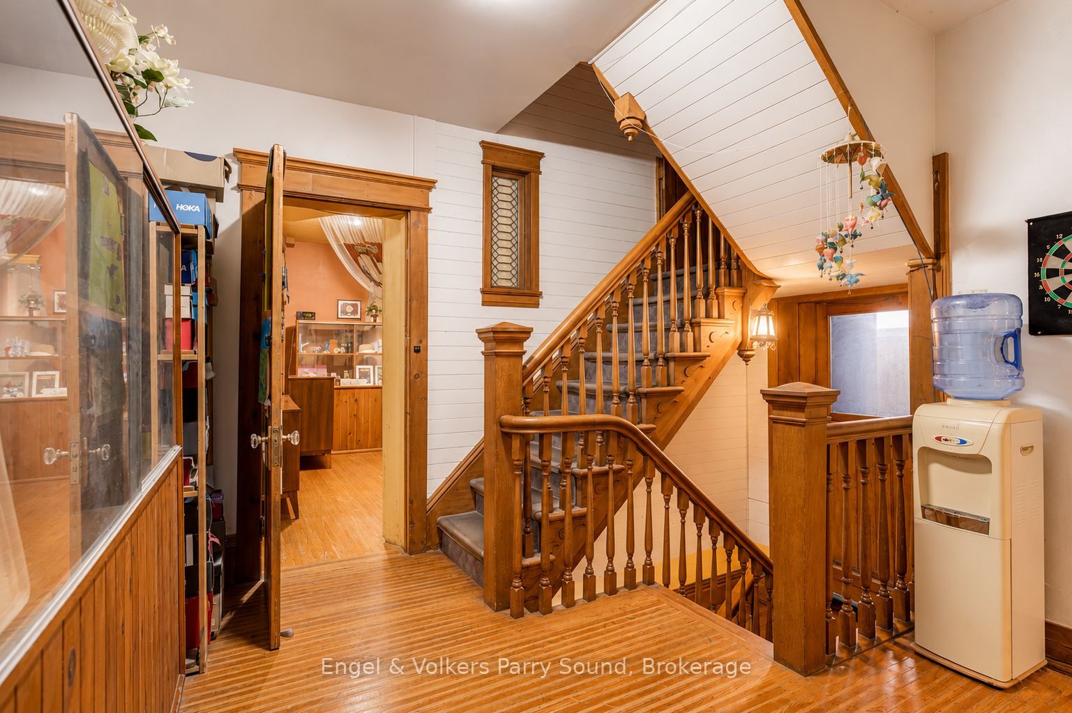168 Dunlop Street E Property Photo 27