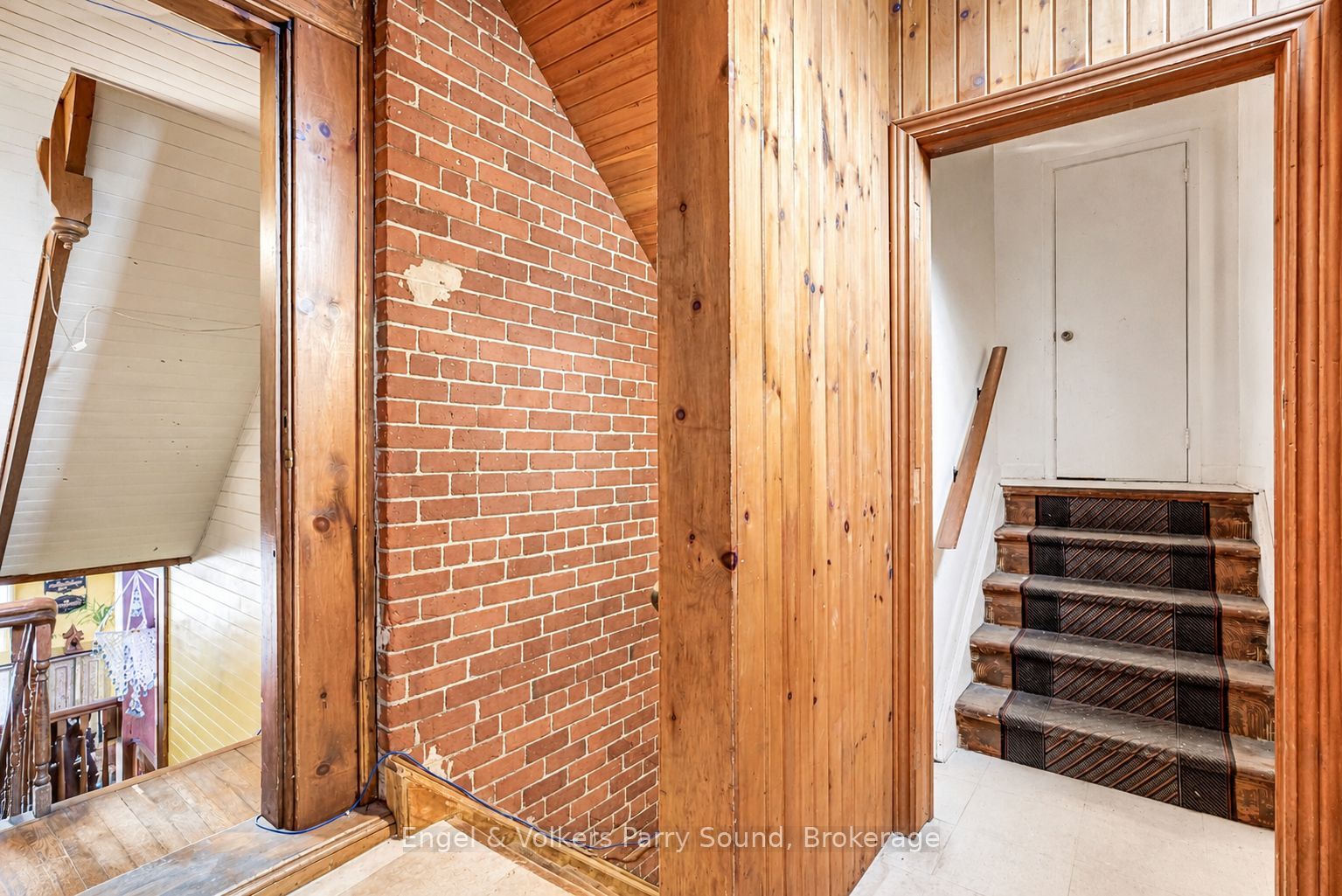 168 Dunlop Street E Property Photo 28