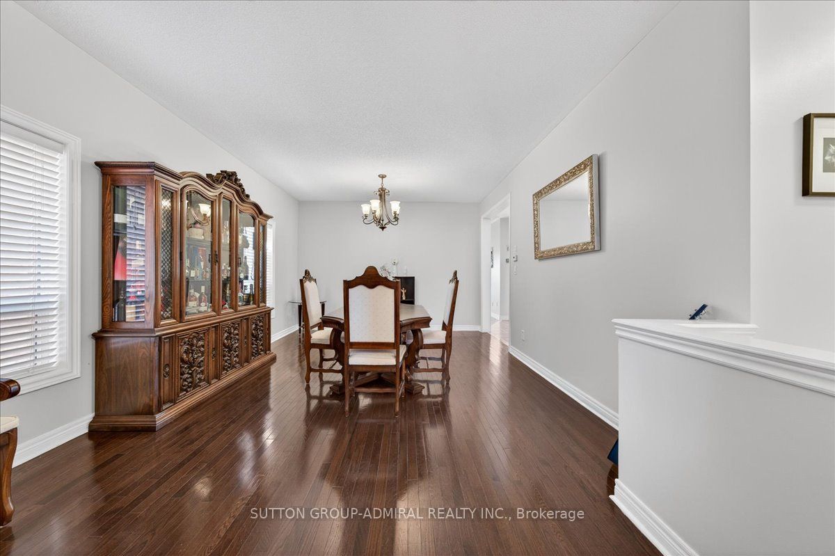 6 White Crescent Property Photo 5