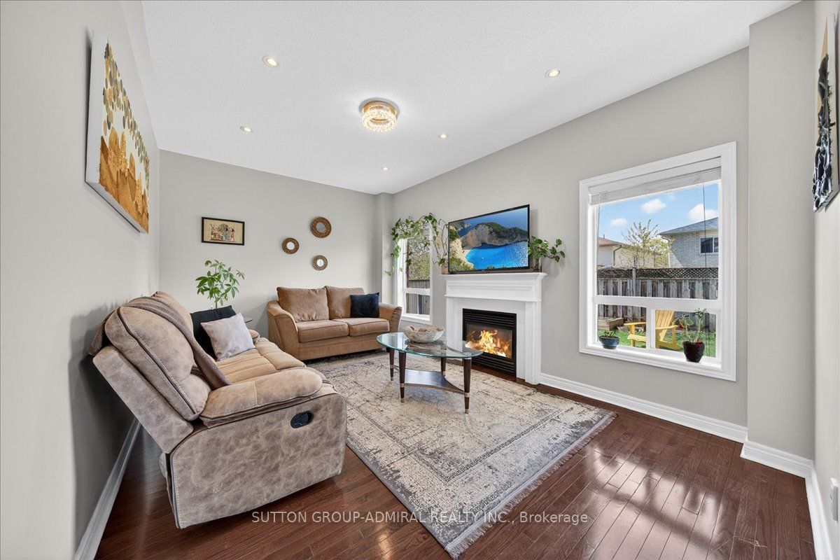 6 White Crescent Property Photo 11