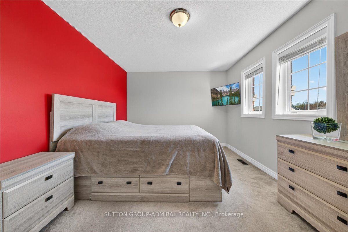 6 White Crescent Property Photo 18
