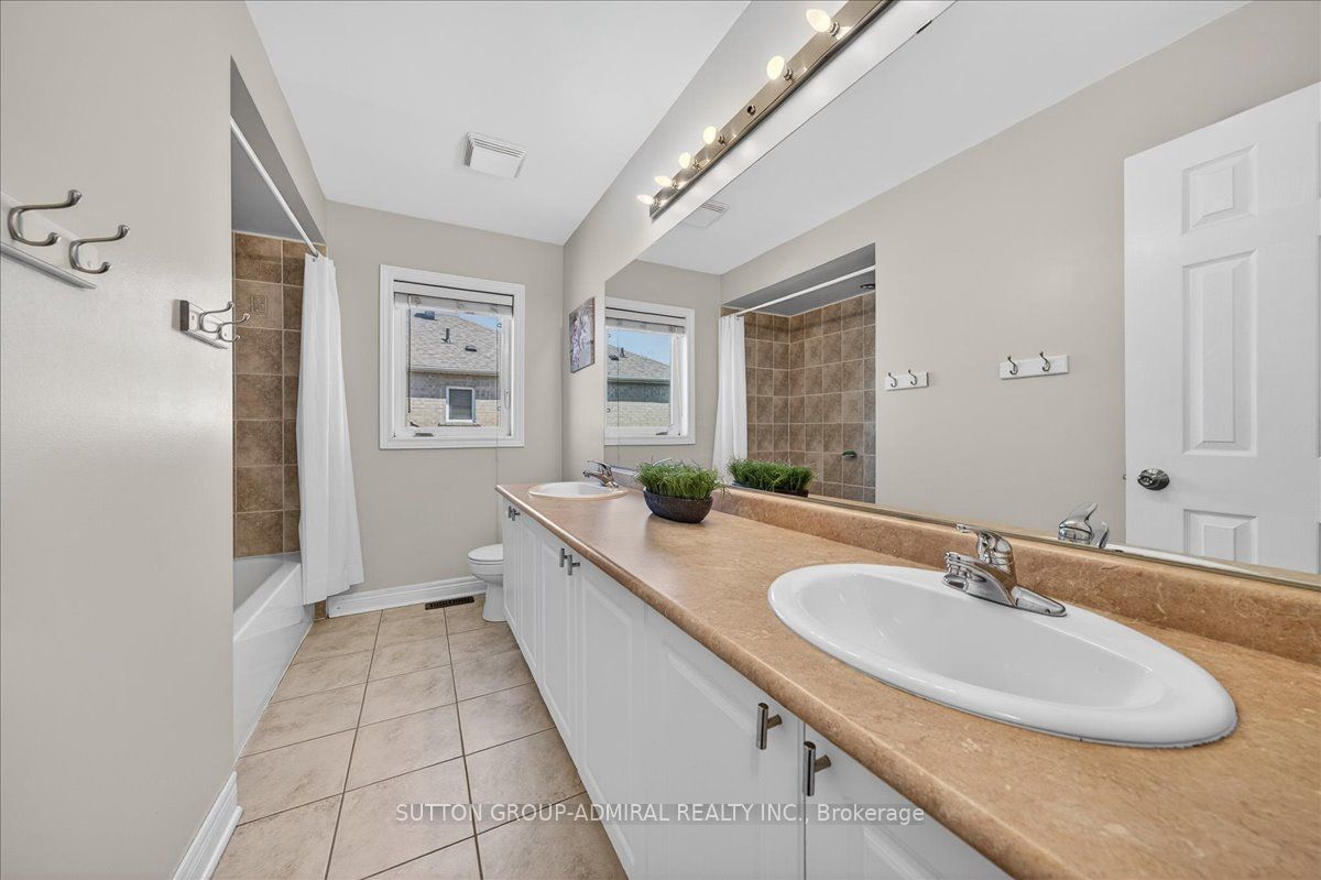6 White Crescent Property Photo 21