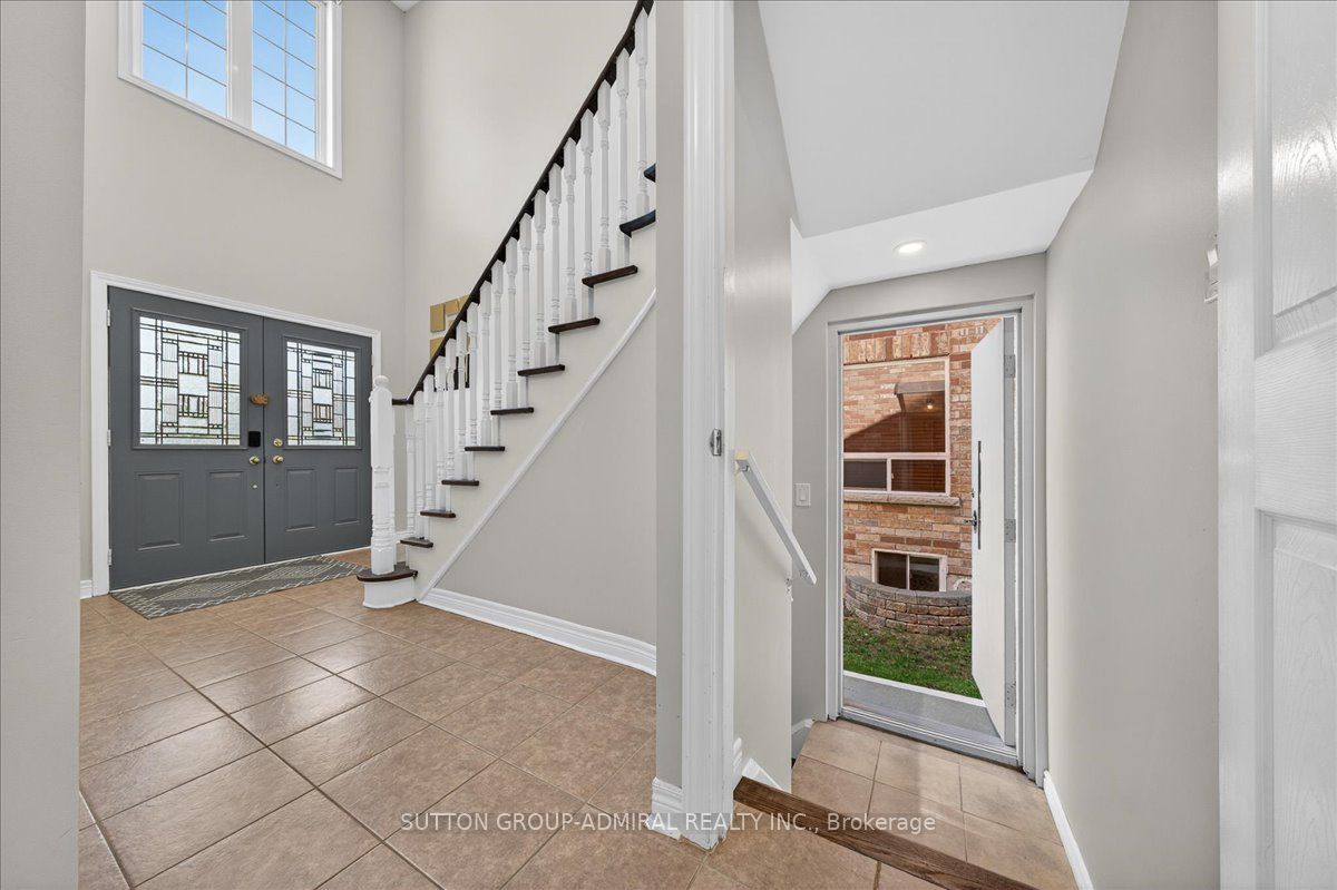 6 White Crescent Property Photo 22