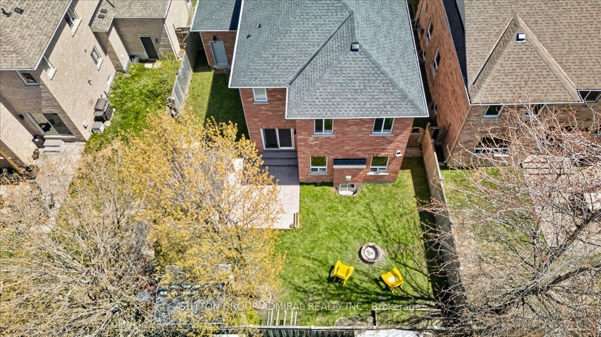 6 White Crescent Property Photo 36