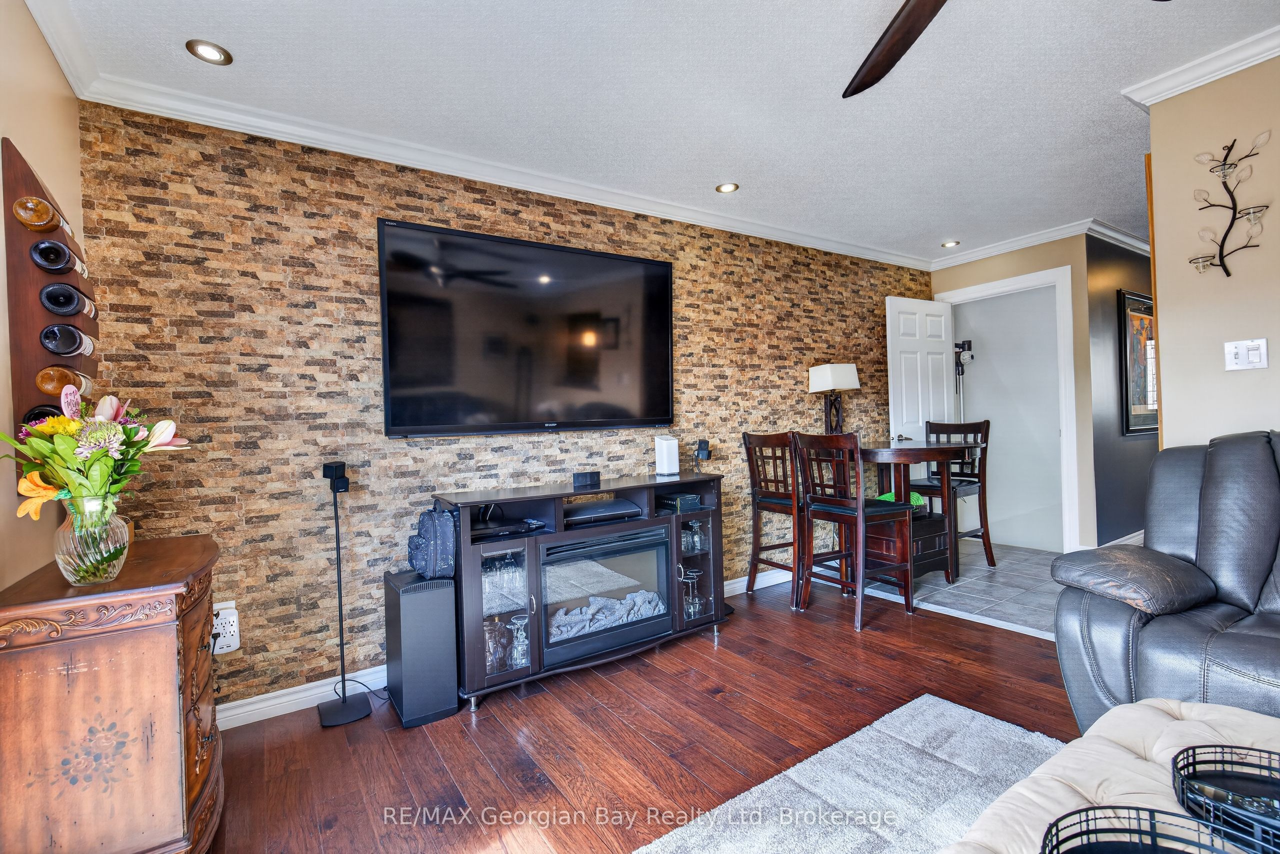 177 Southwinds Crescent Property Photo 9