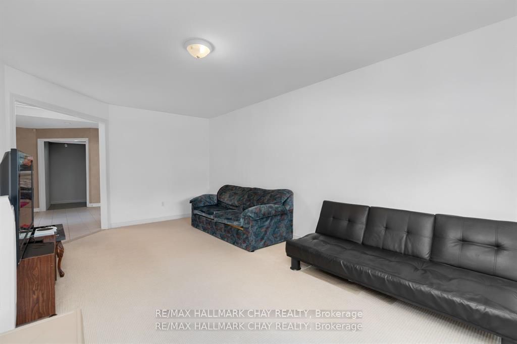 82 Bishop Drive Property Photo 15