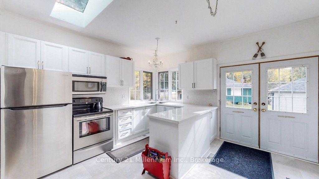 19 Hastings Avenue Property Photo 4