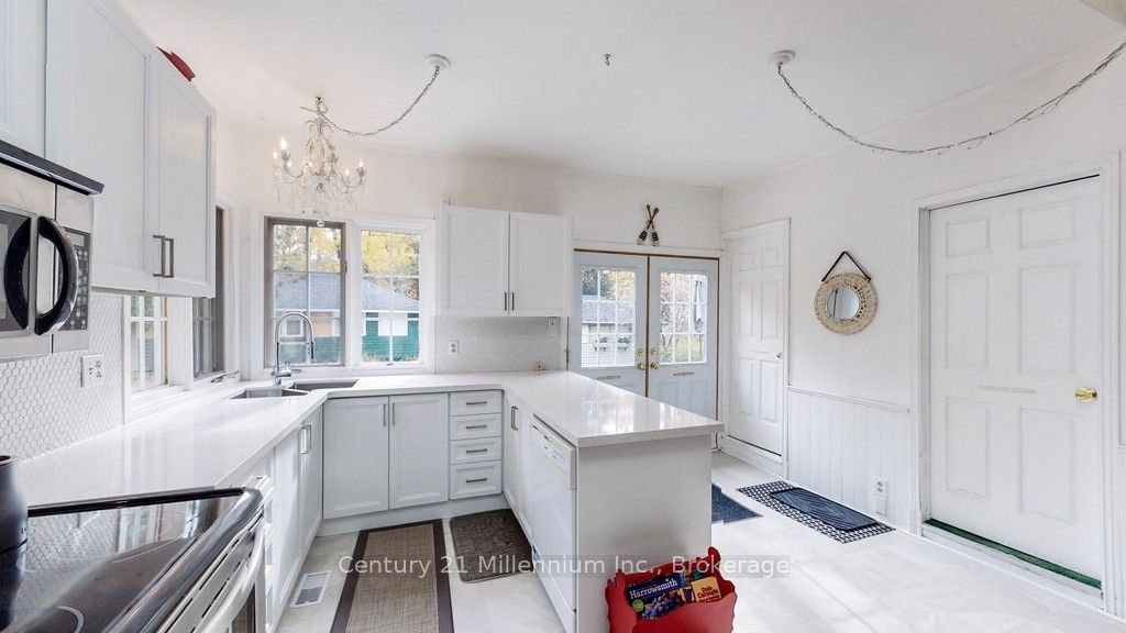 19 Hastings Avenue Property Photo 6