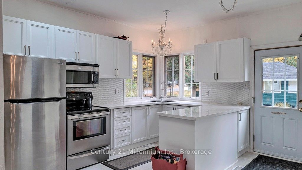 19 Hastings Avenue Property Photo 8