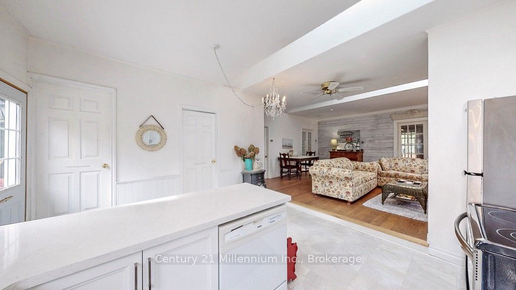 19 Hastings Avenue Property Photo 10