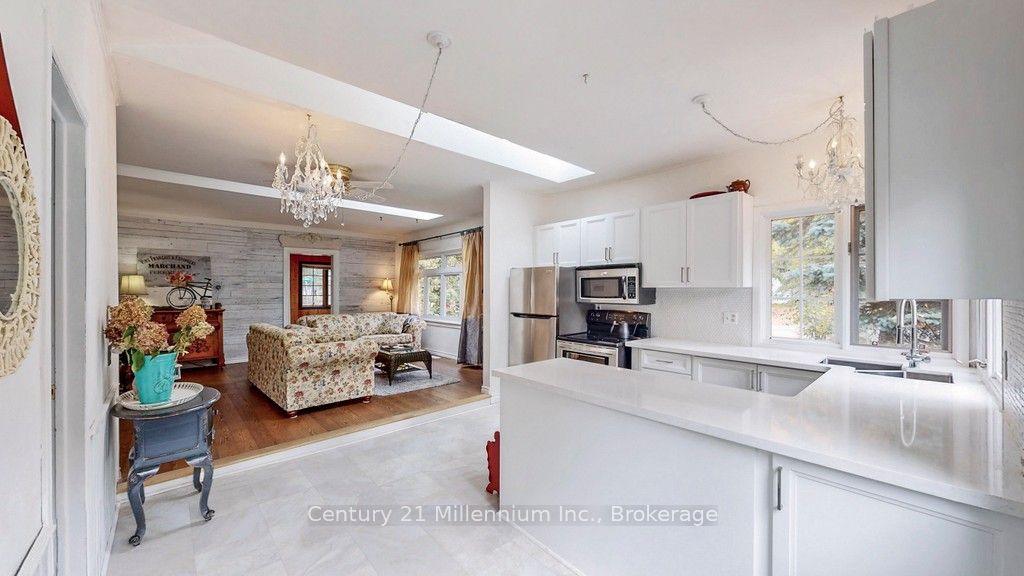 19 Hastings Avenue Property Photo 11