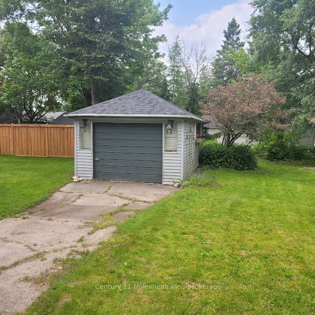 19 Hastings Avenue Property Photo 29