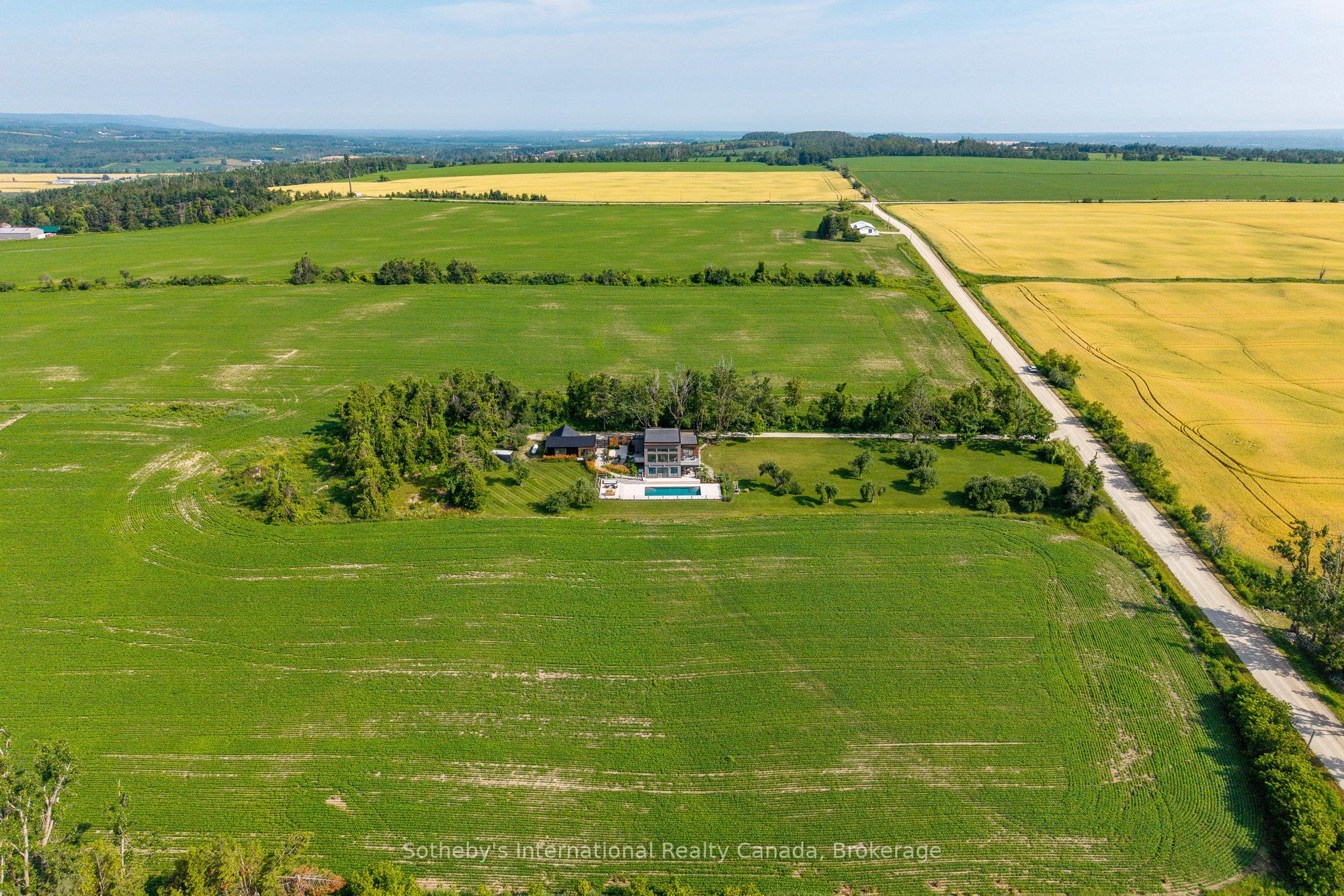 2566 5 Concession S Property Photo 43